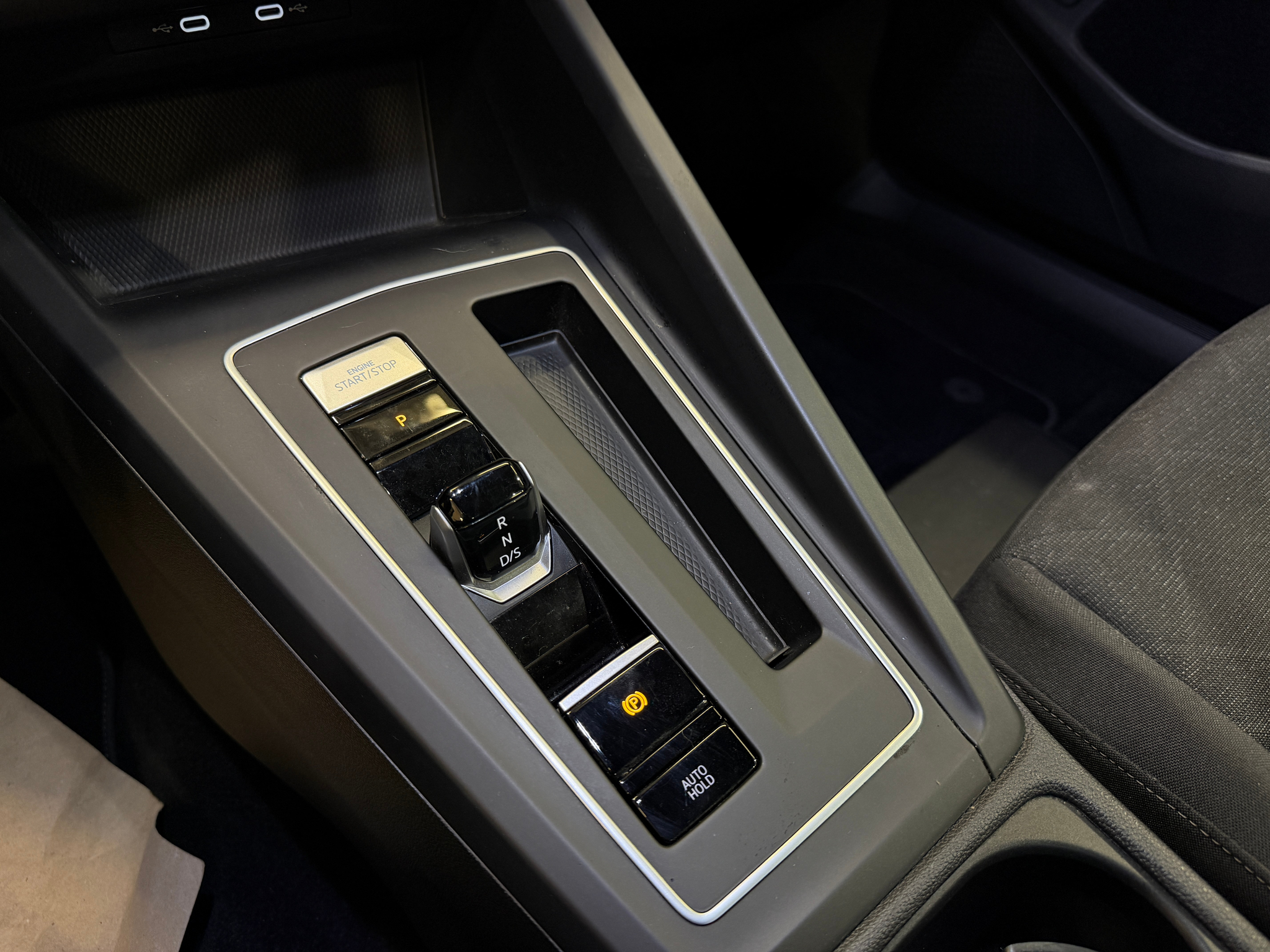 listing desktop thumbnail image 8