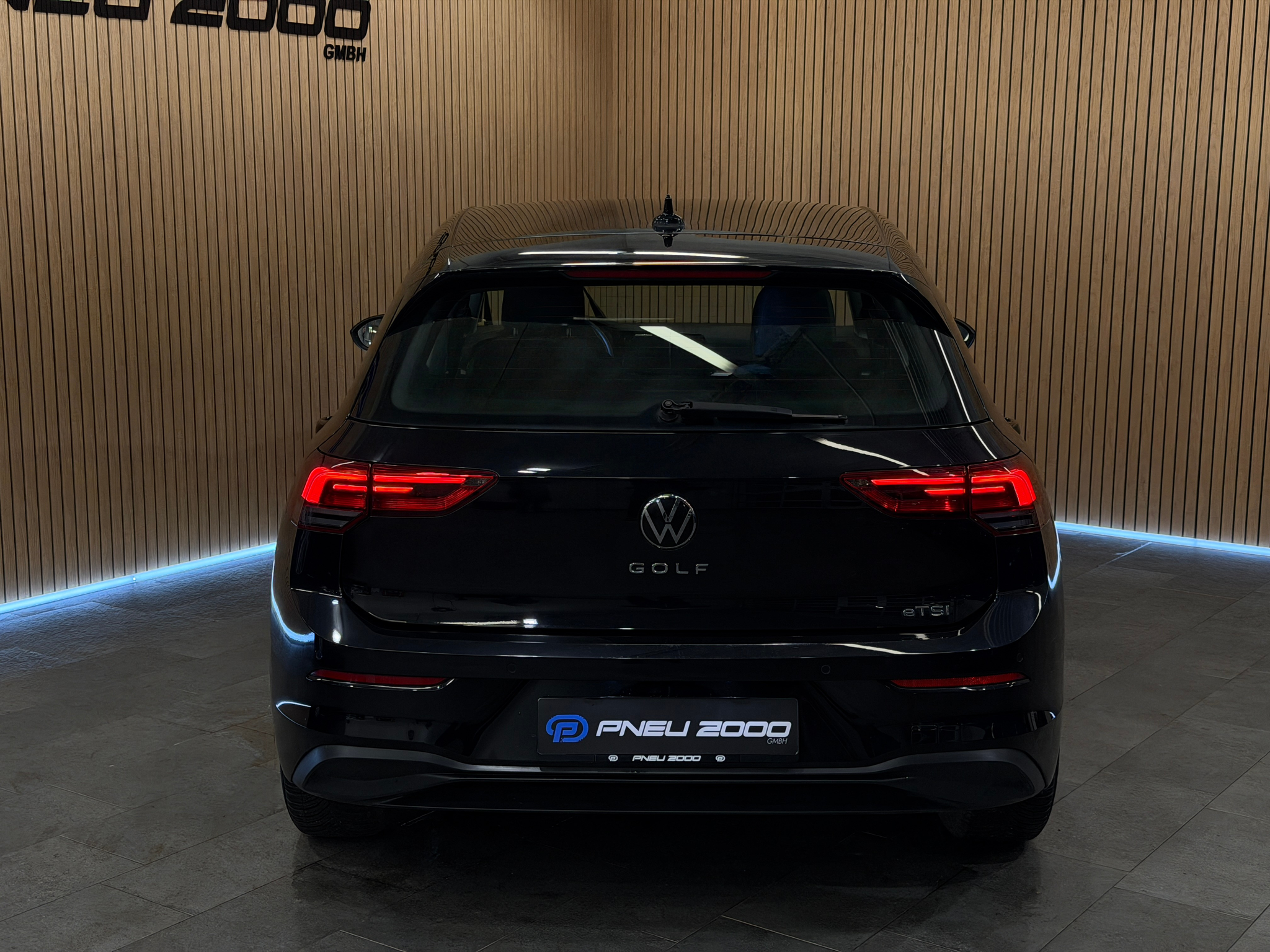 listing desktop thumbnail image 4