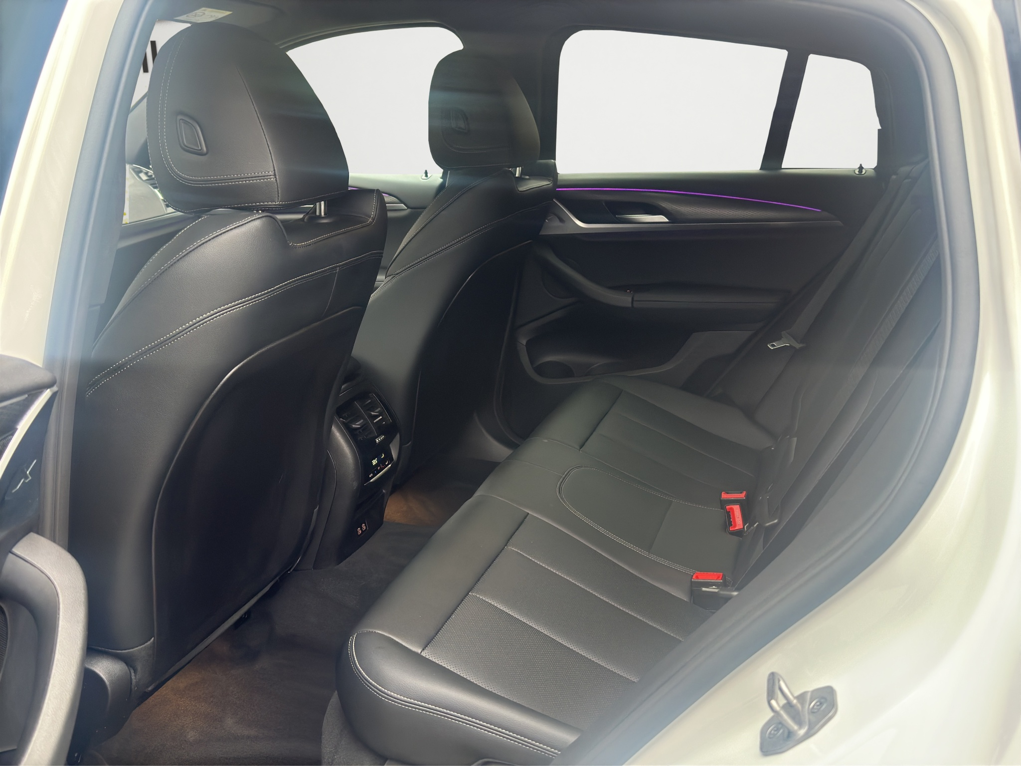 listing desktop thumbnail image 13