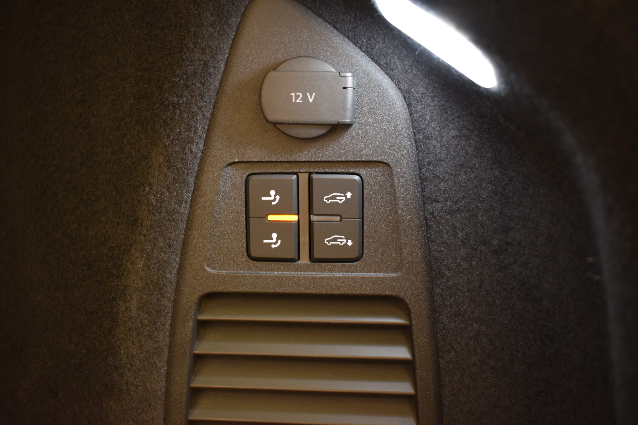 listing desktop thumbnail image 9