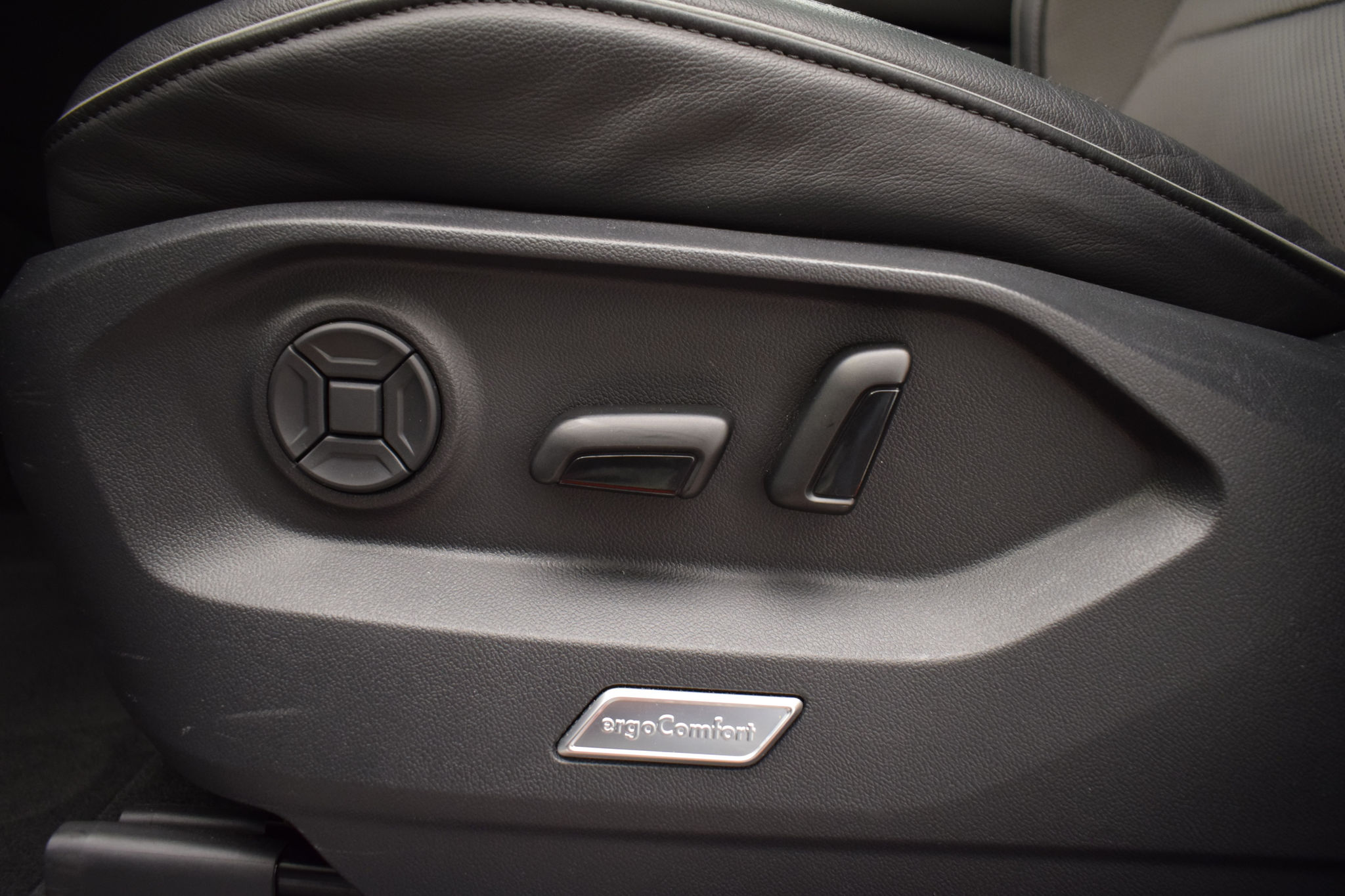 listing desktop thumbnail image 16