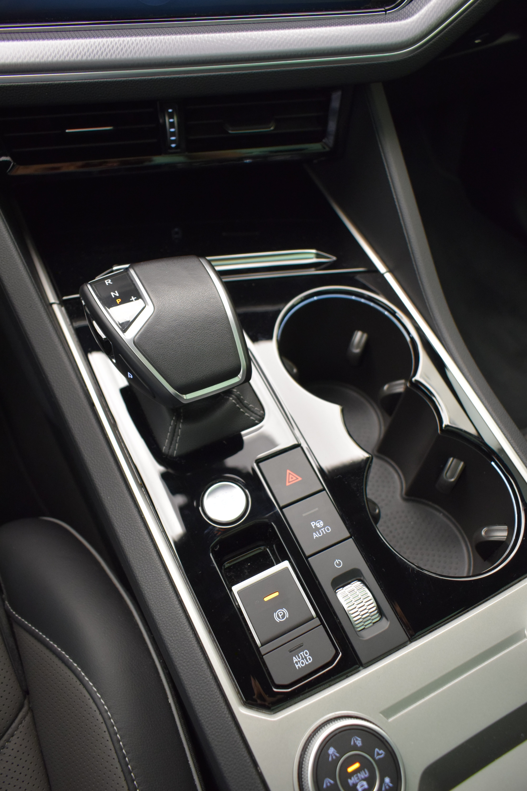 listing desktop thumbnail image 29