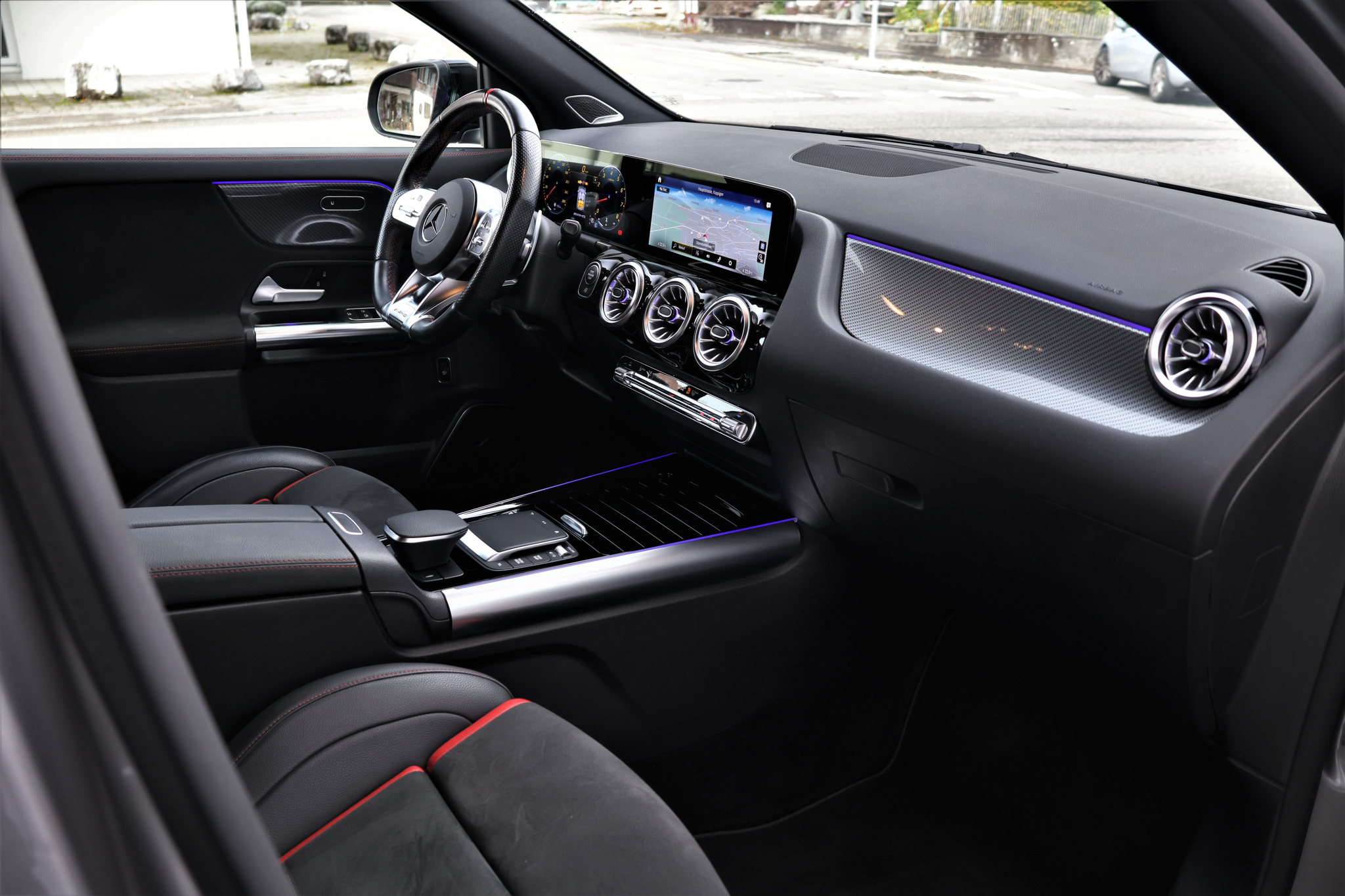 listing desktop thumbnail image 14