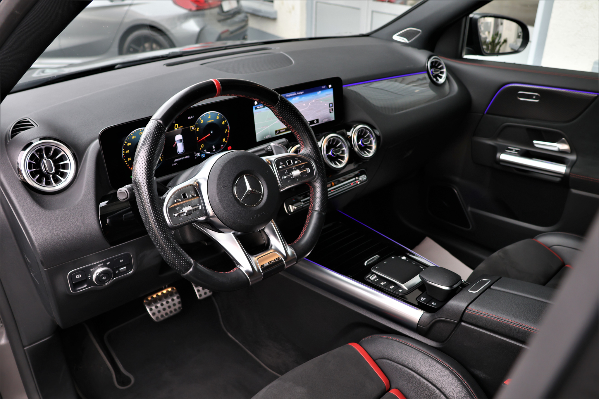 listing desktop thumbnail image 8