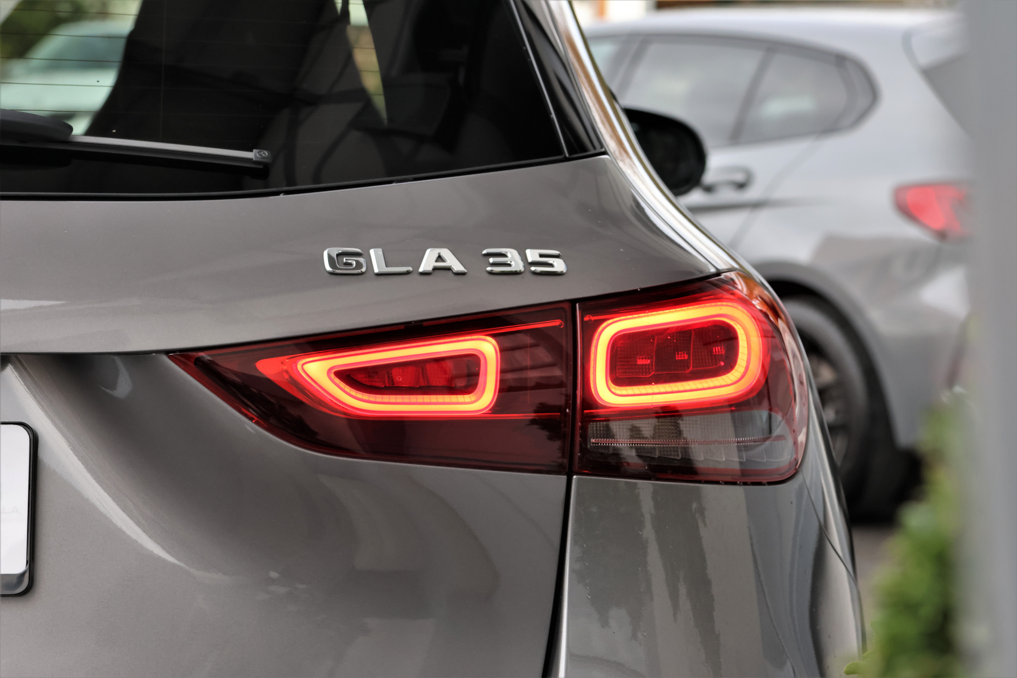 listing desktop thumbnail image 5