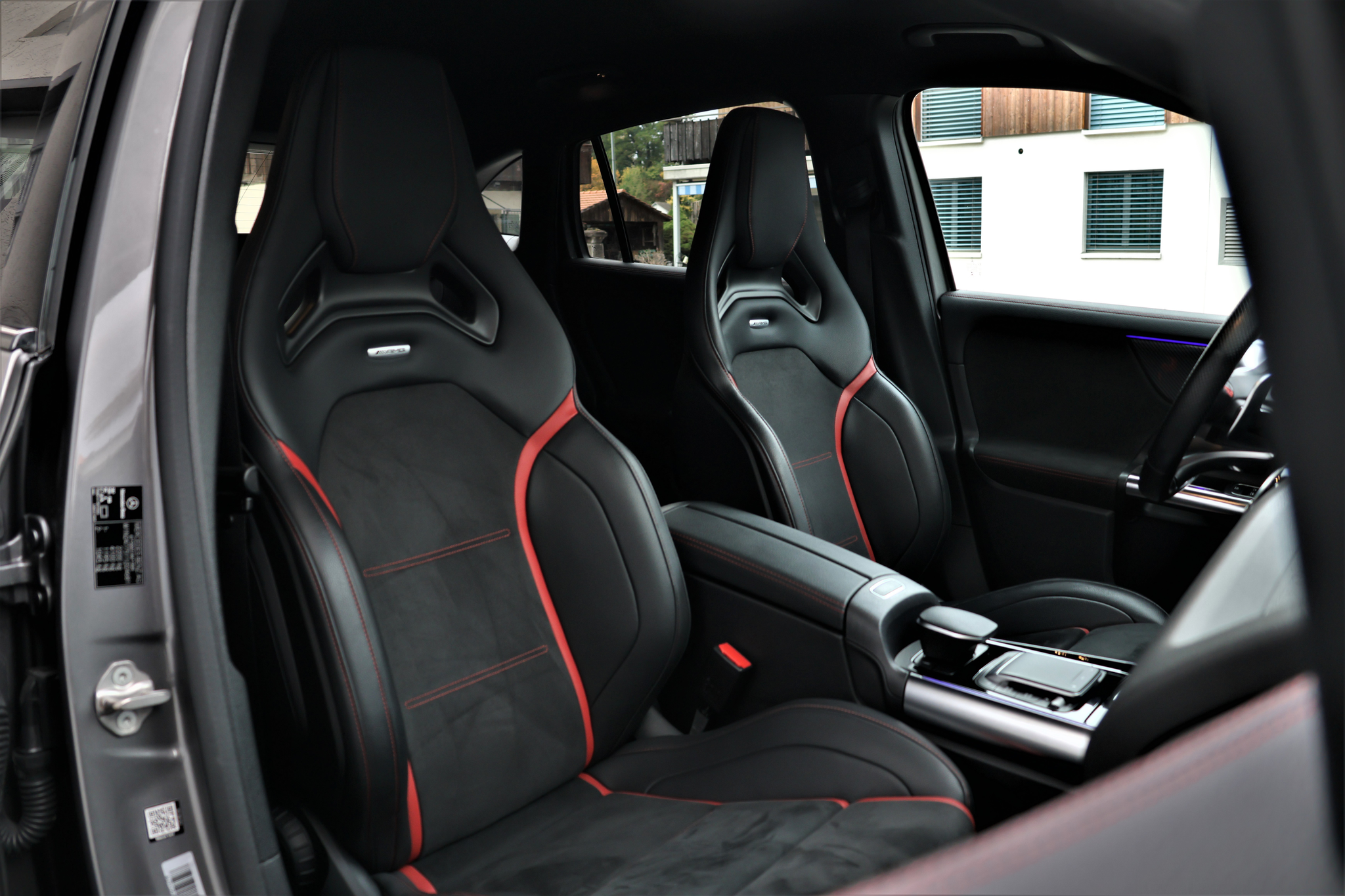 listing desktop thumbnail image 16