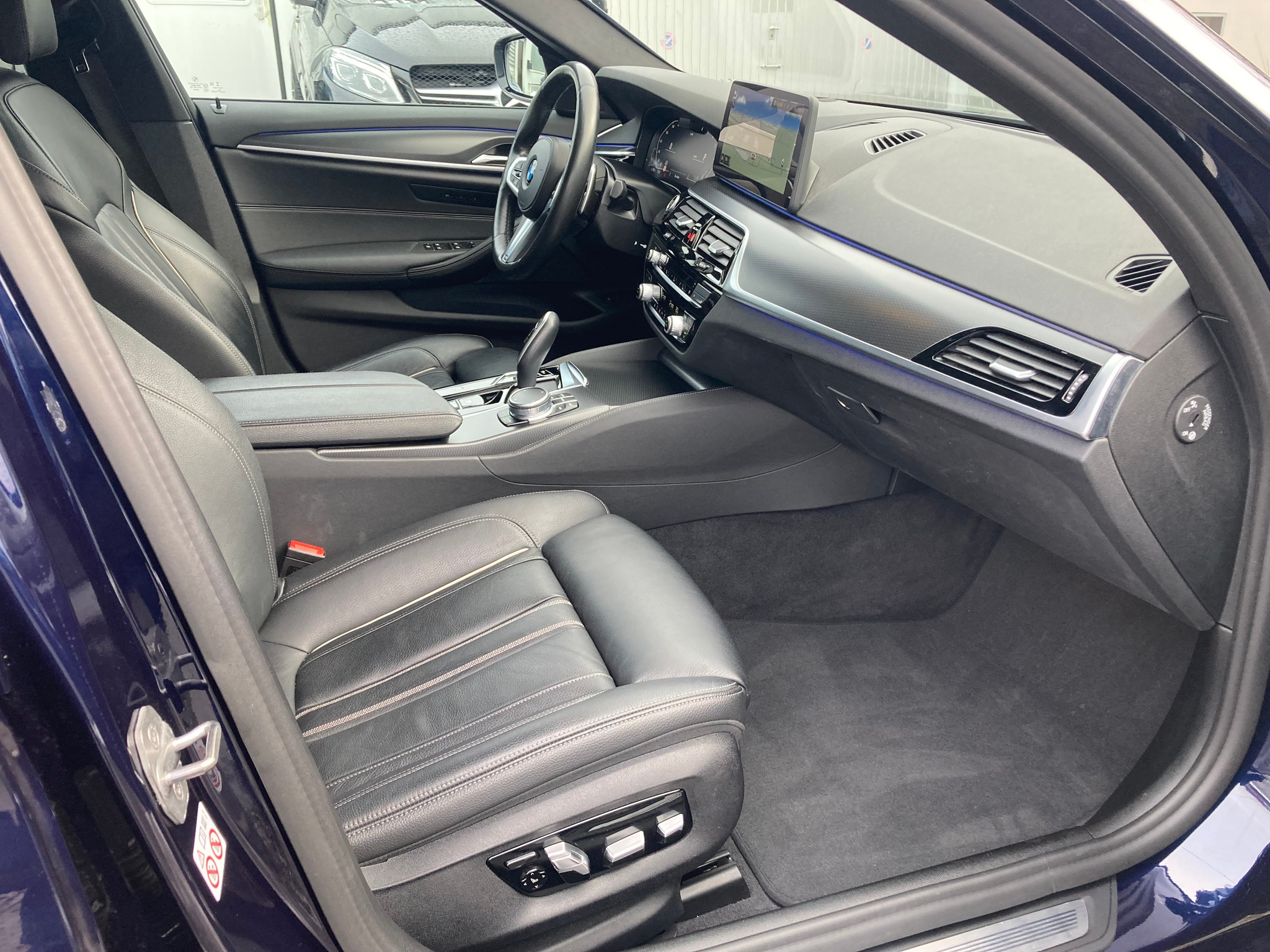 listing desktop thumbnail image 8