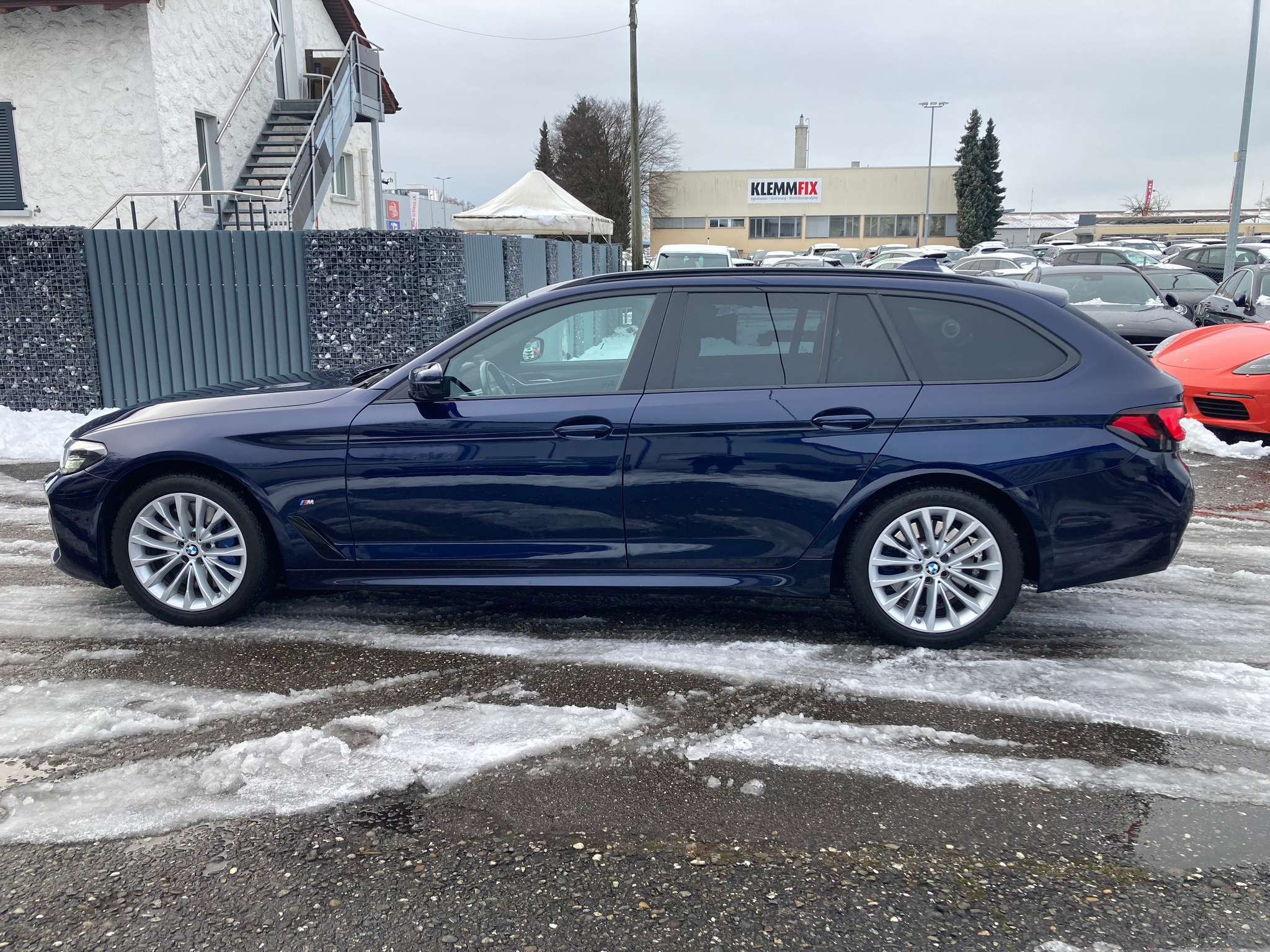 listing desktop thumbnail image 2