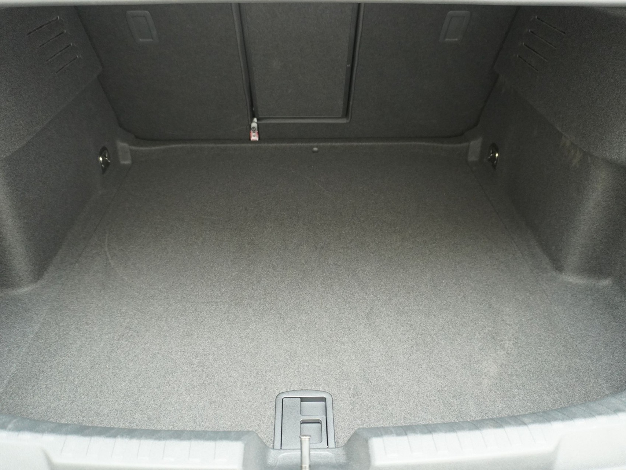 listing desktop thumbnail image 11