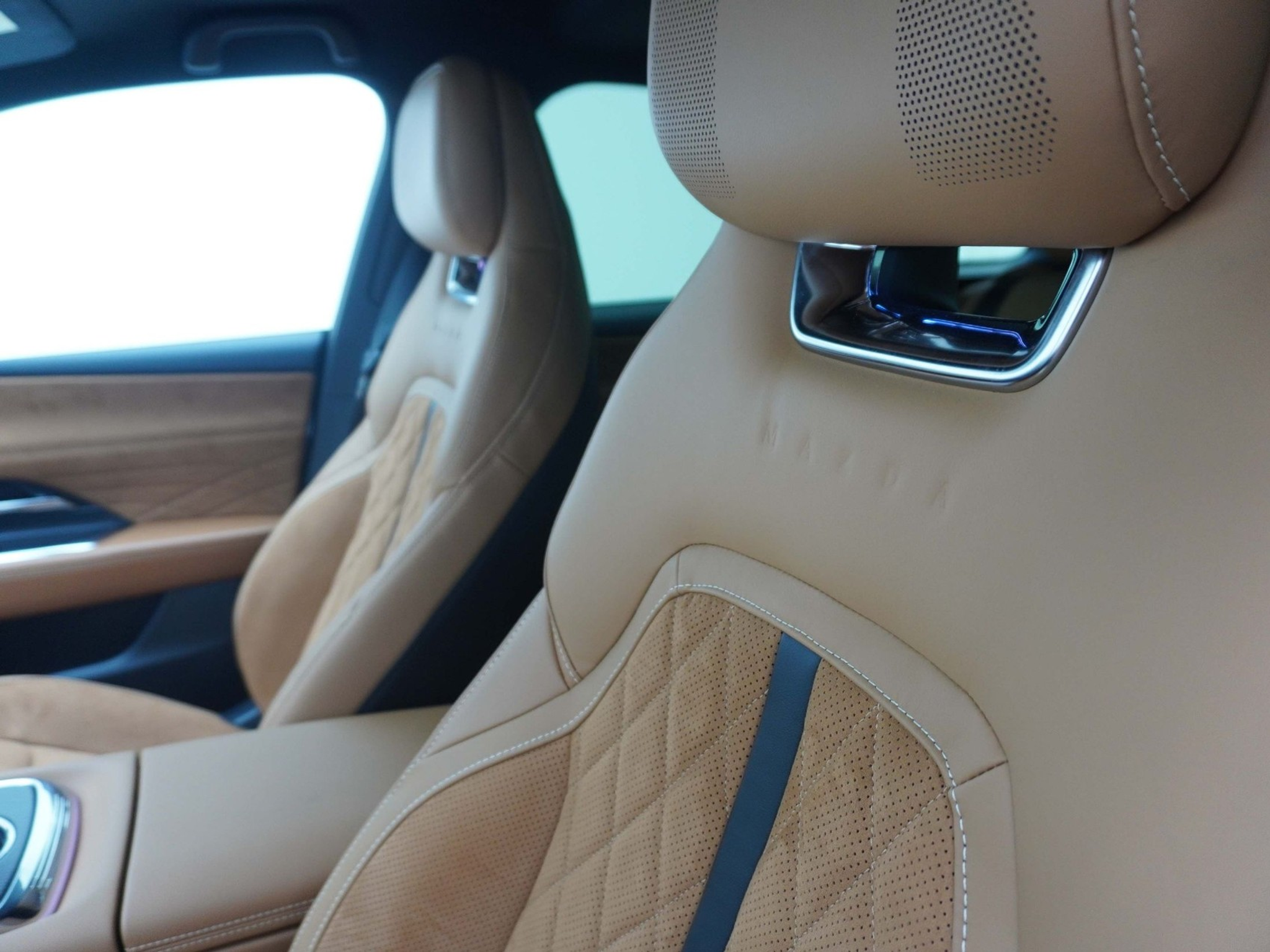 listing desktop thumbnail image 19