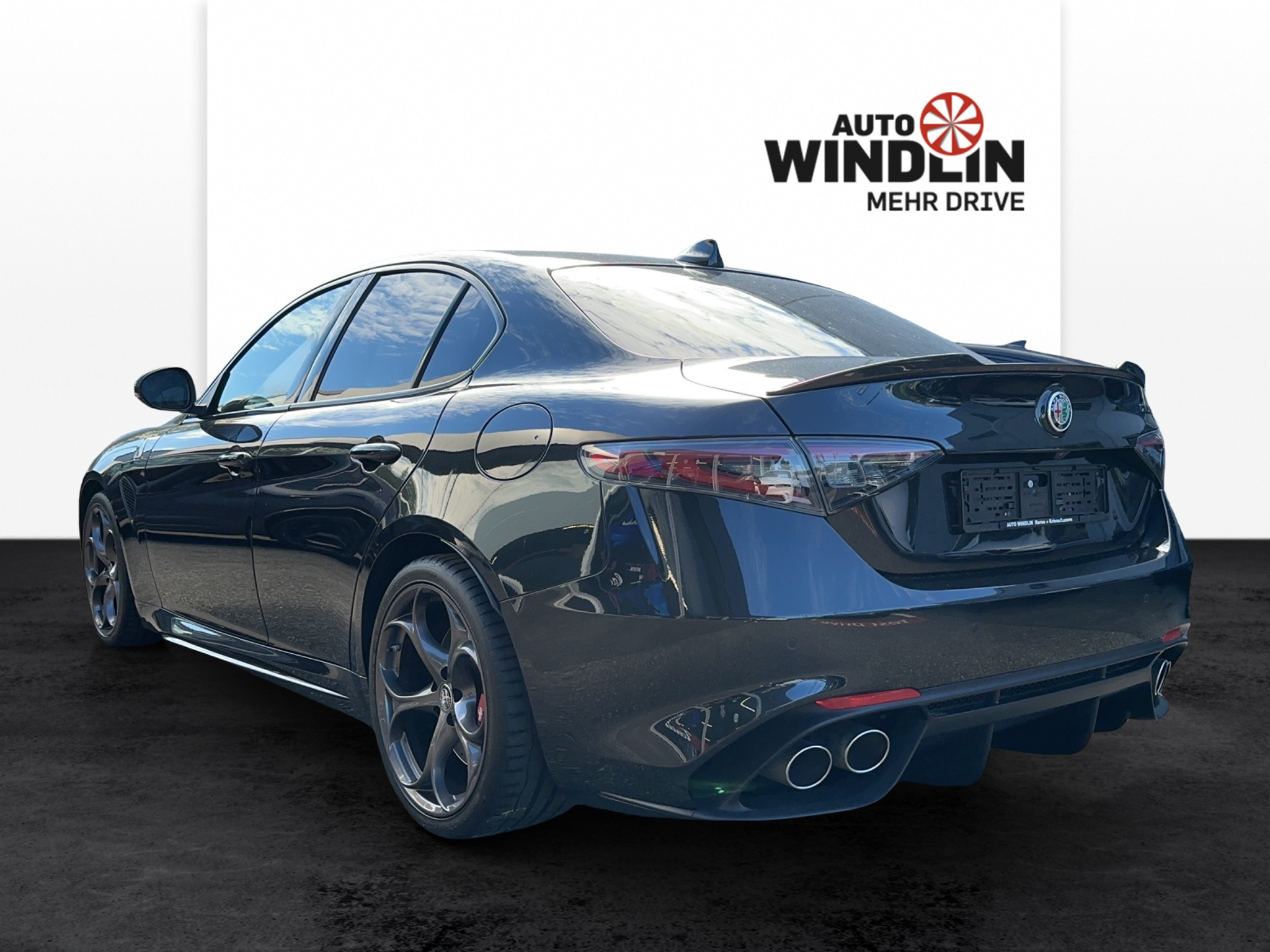 listing desktop thumbnail image 3