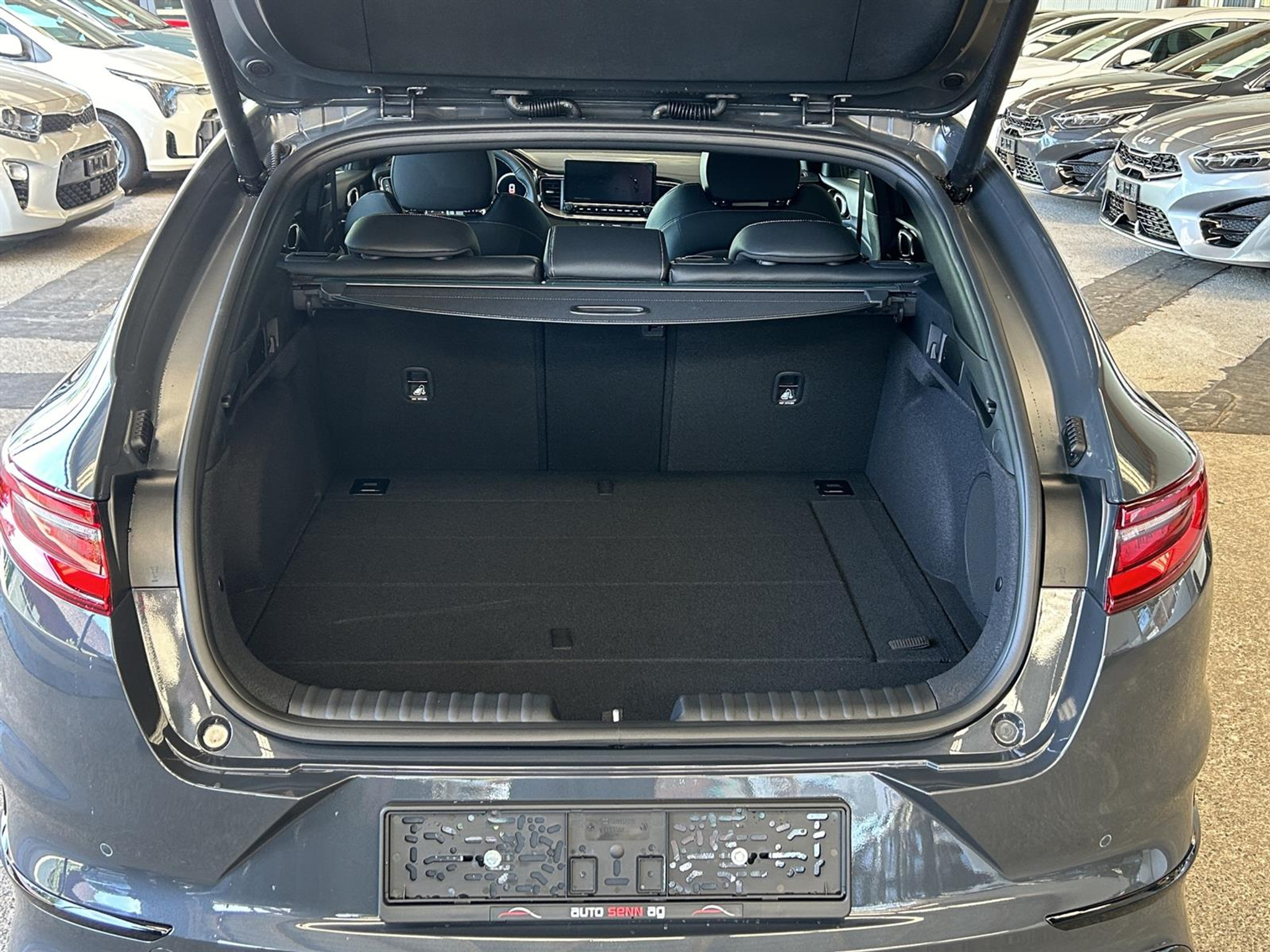 listing desktop thumbnail image 4