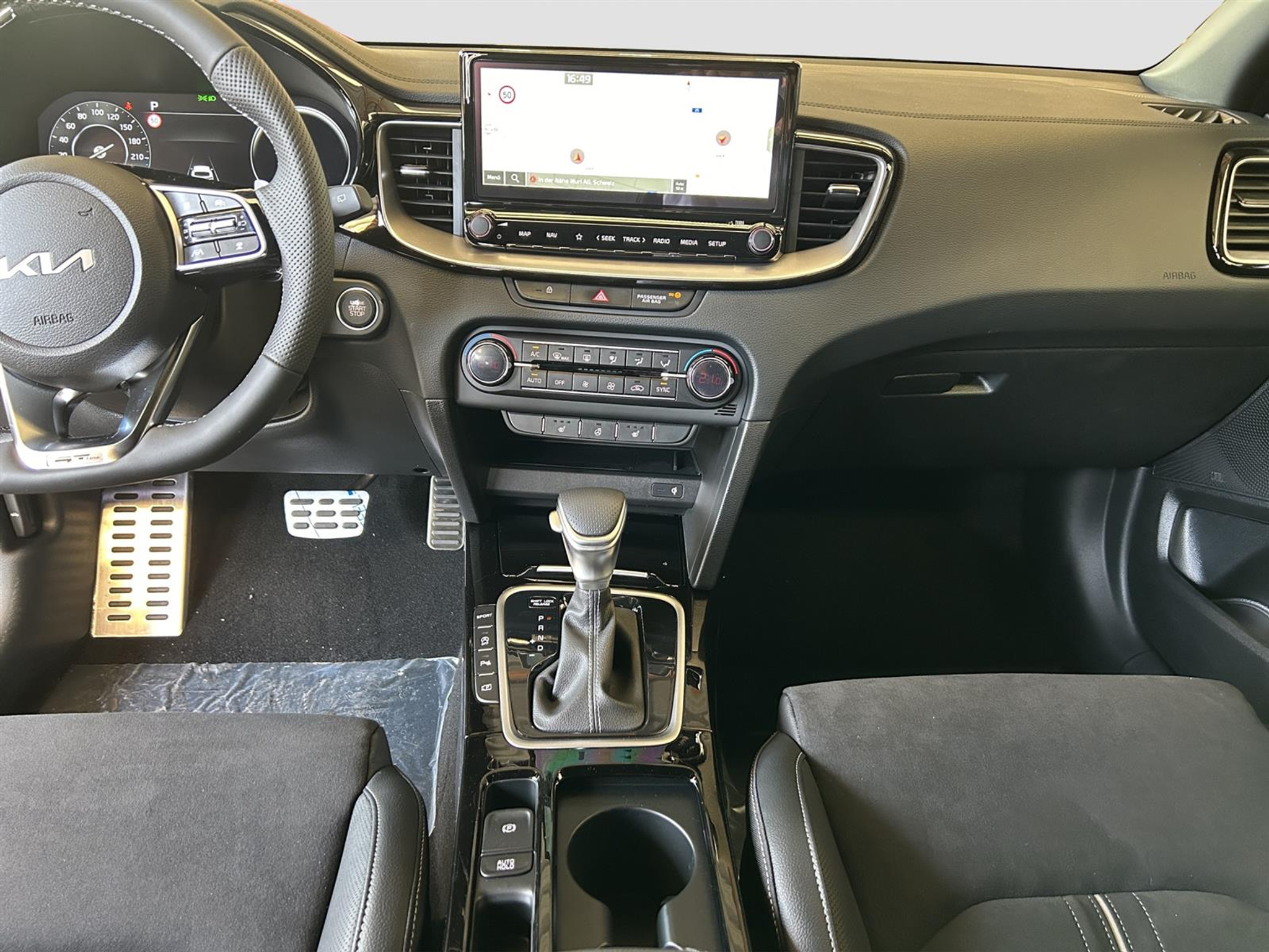 listing desktop thumbnail image 10