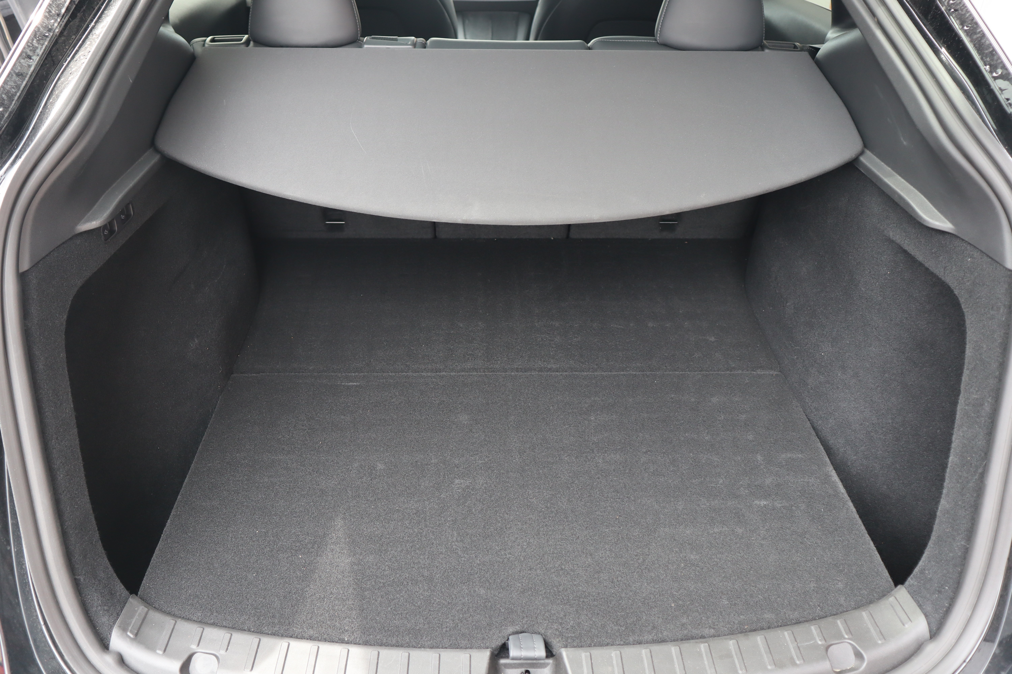 listing desktop thumbnail image 12