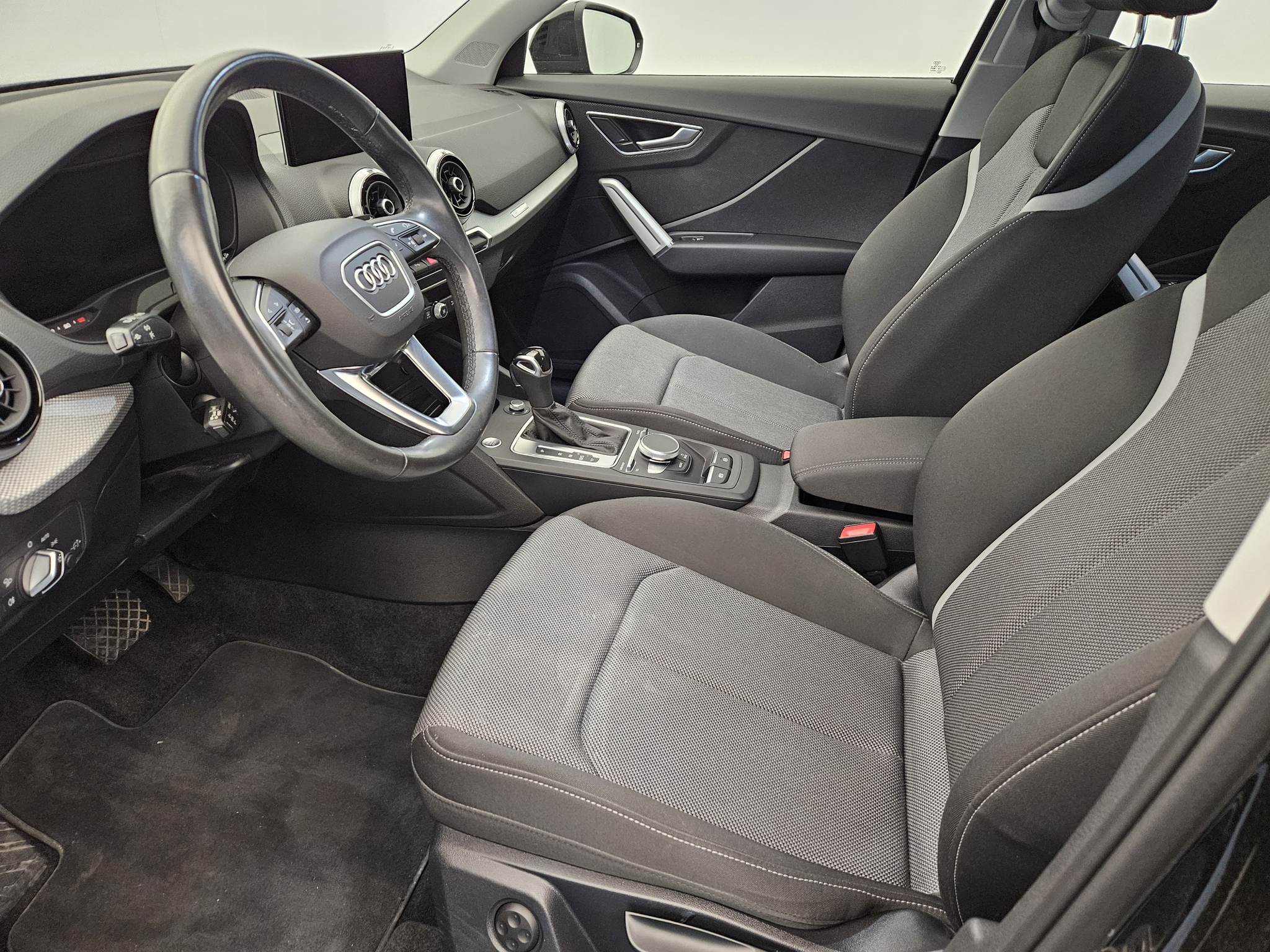 listing desktop thumbnail image 10