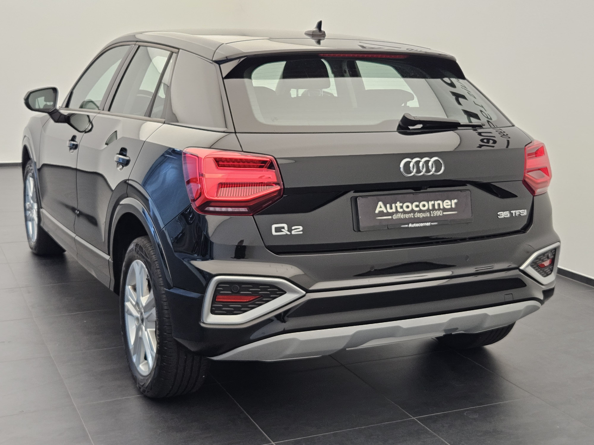 listing desktop thumbnail image 8