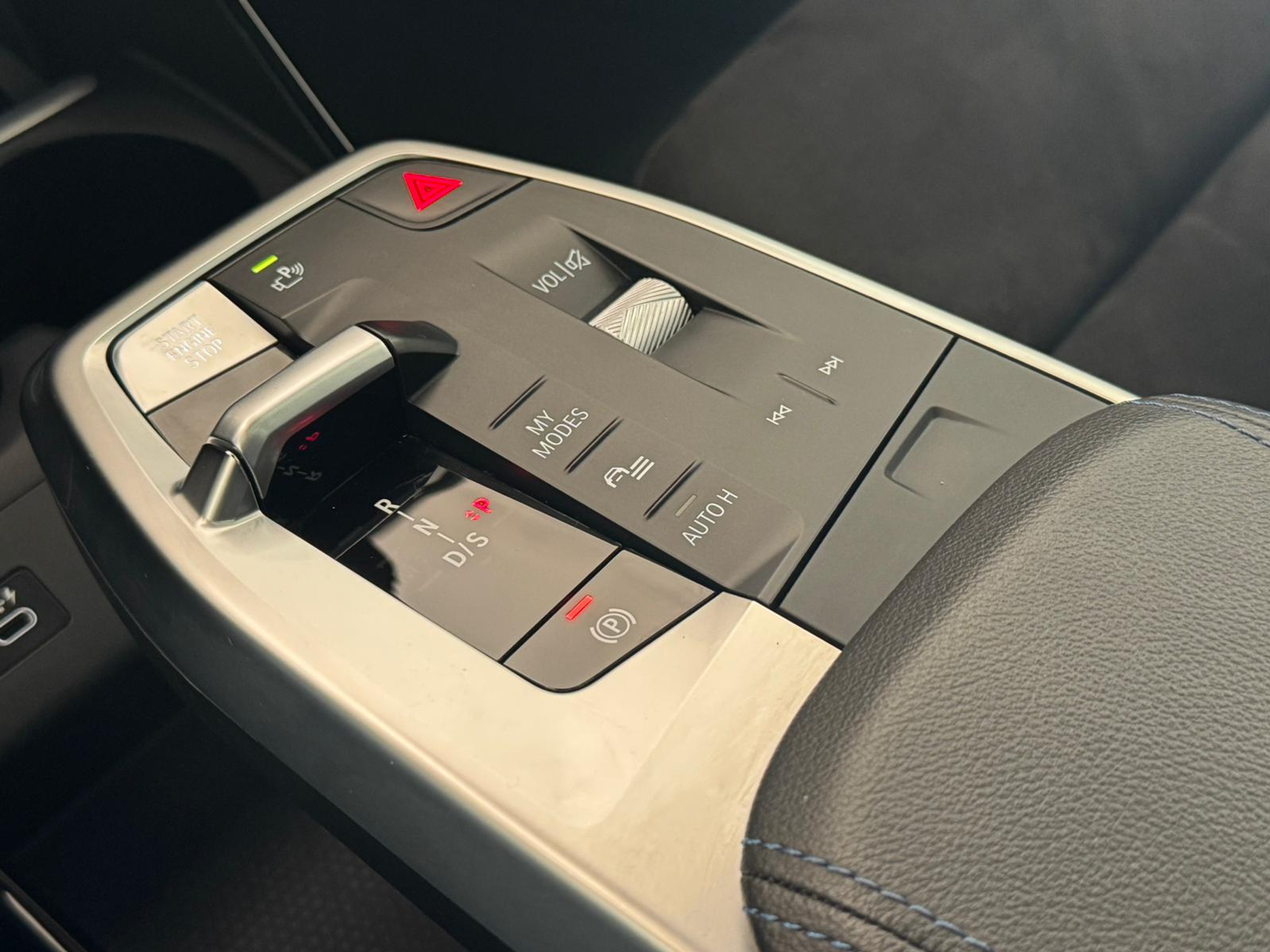 listing desktop thumbnail image 24