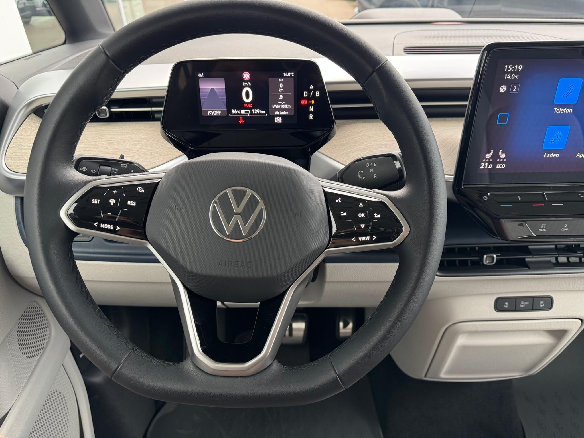 listing desktop thumbnail image 12