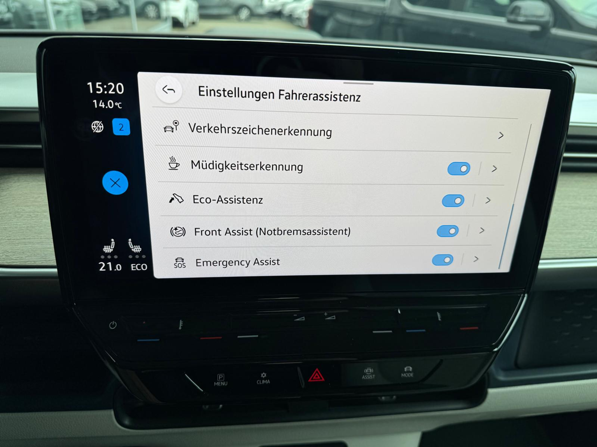 listing desktop thumbnail image 15