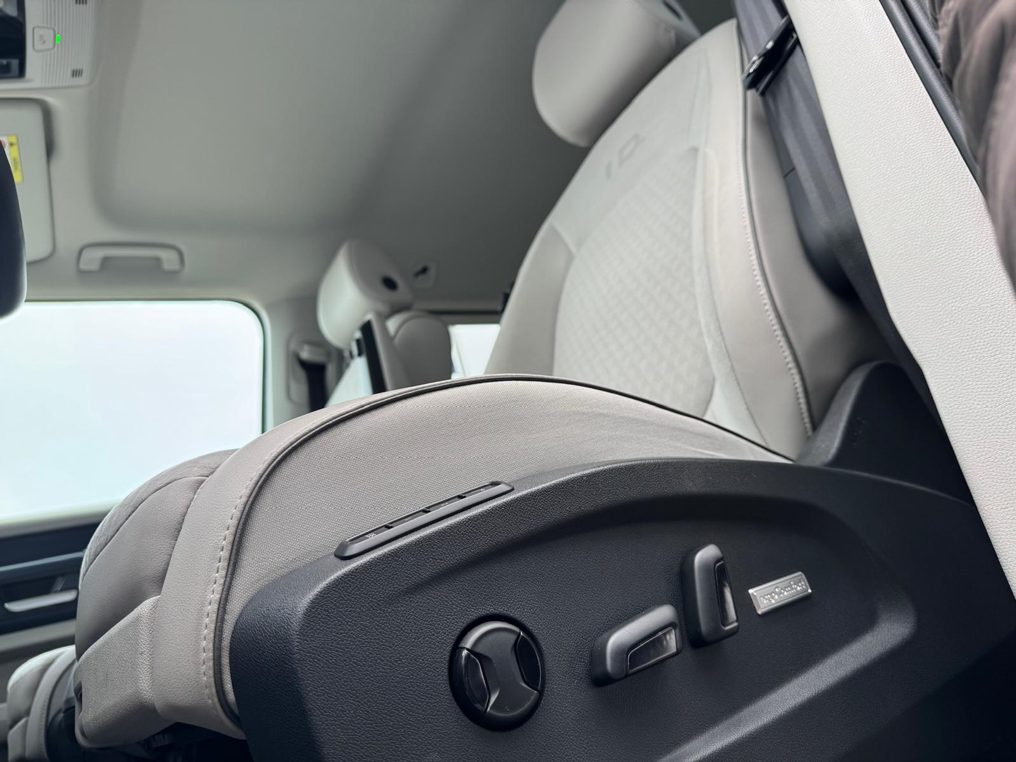 listing desktop thumbnail image 10