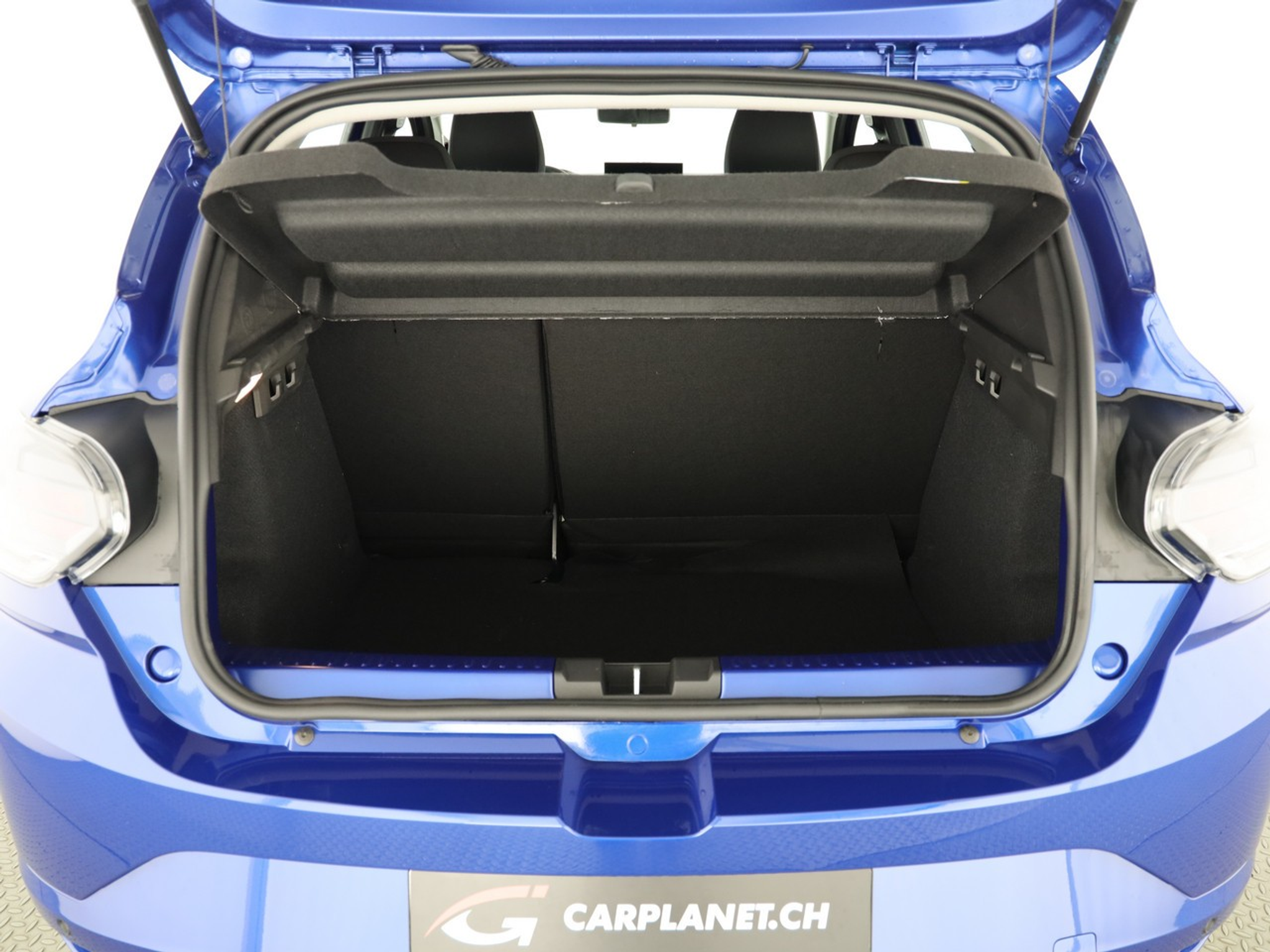 listing desktop thumbnail image 8