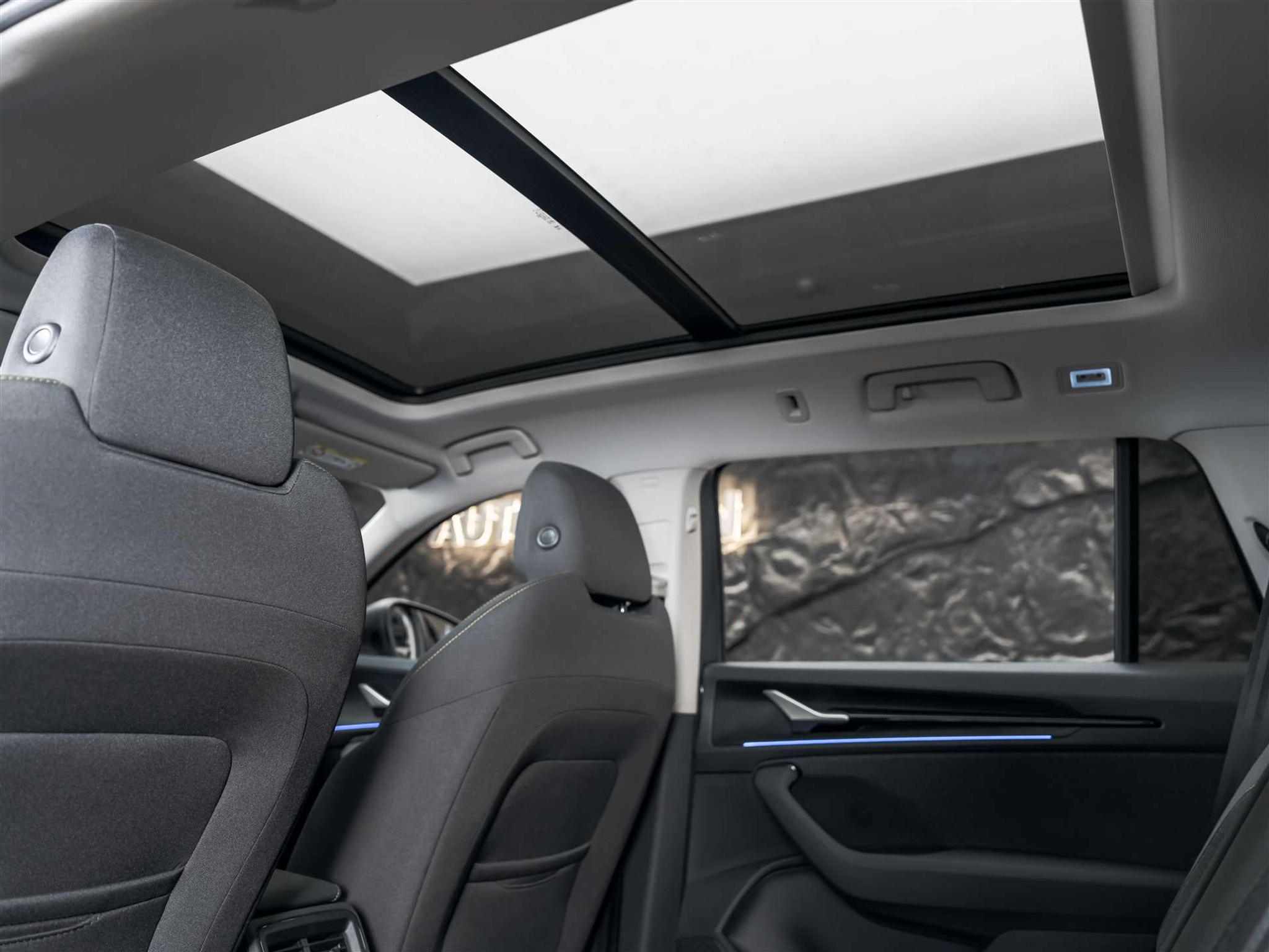 listing desktop thumbnail image 14