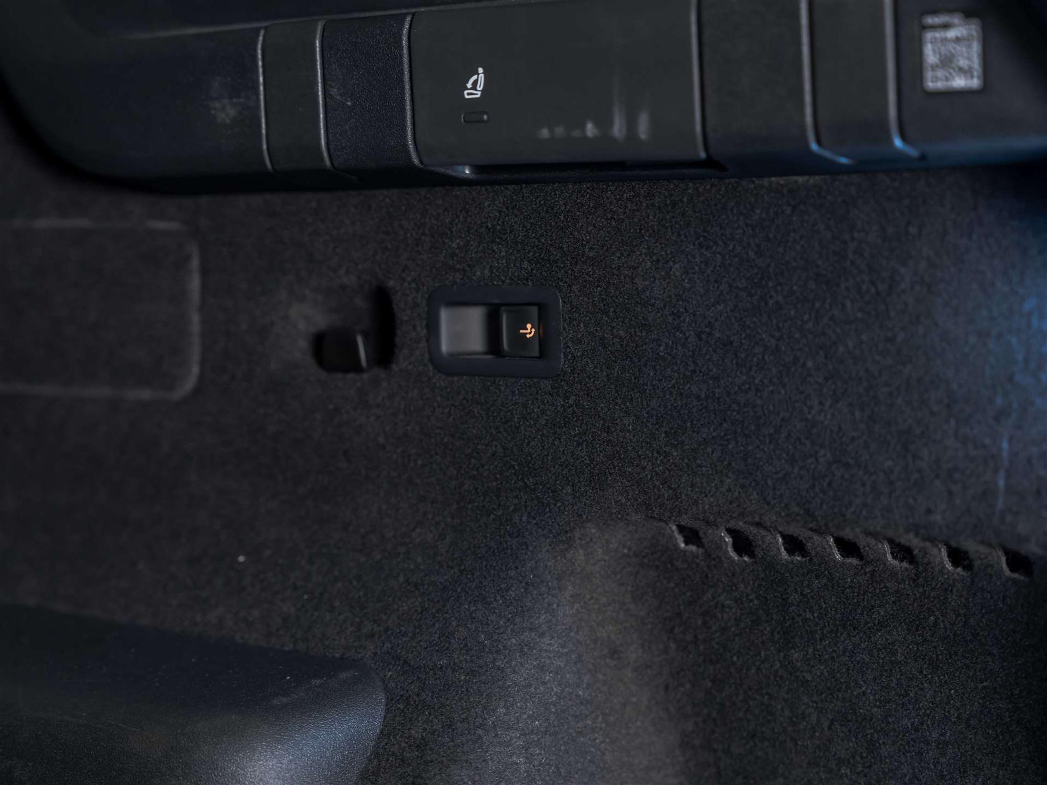 listing desktop thumbnail image 50