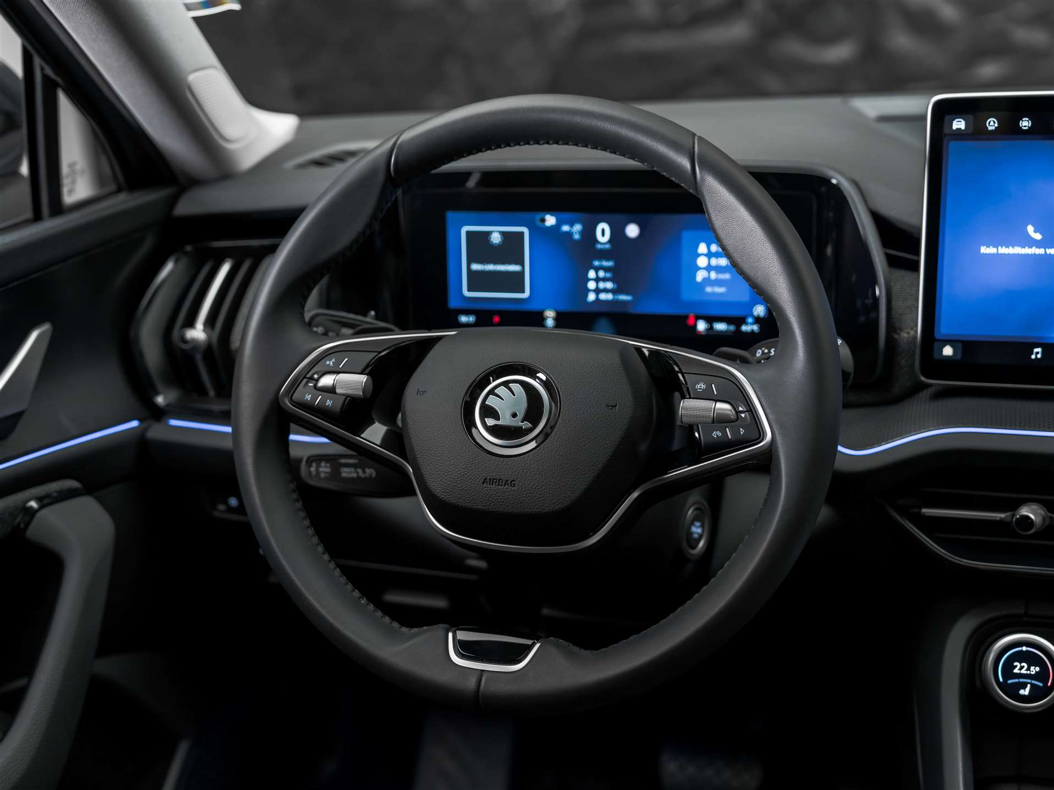 listing desktop thumbnail image 25