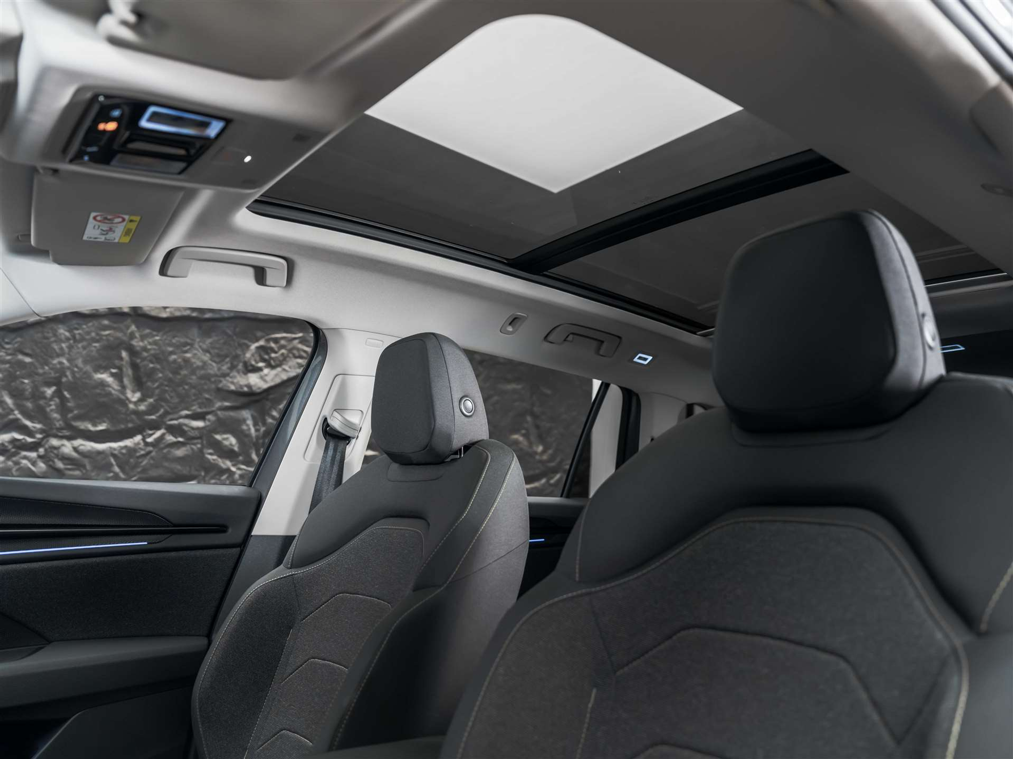 listing desktop thumbnail image 10