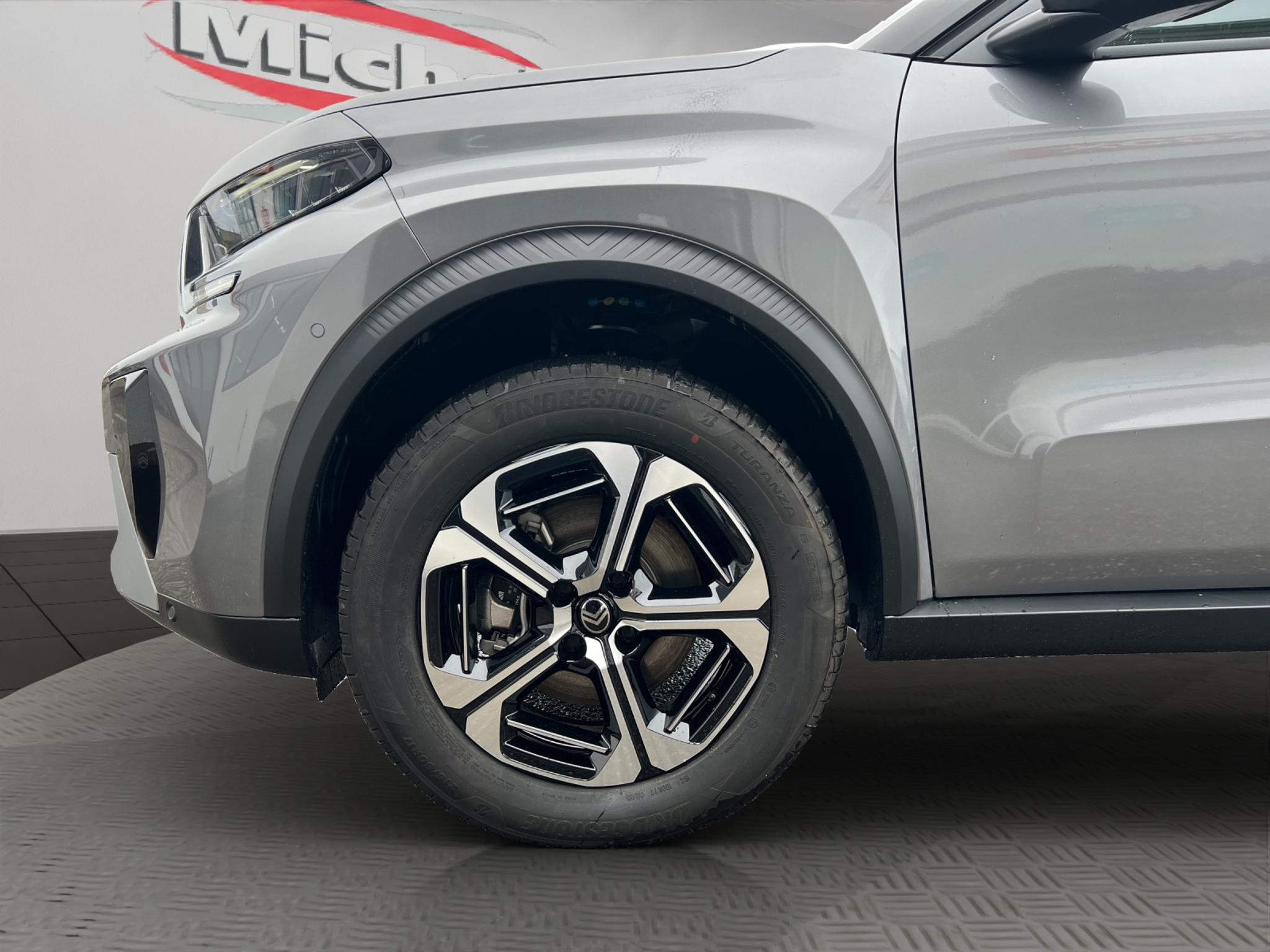 listing desktop thumbnail image 15