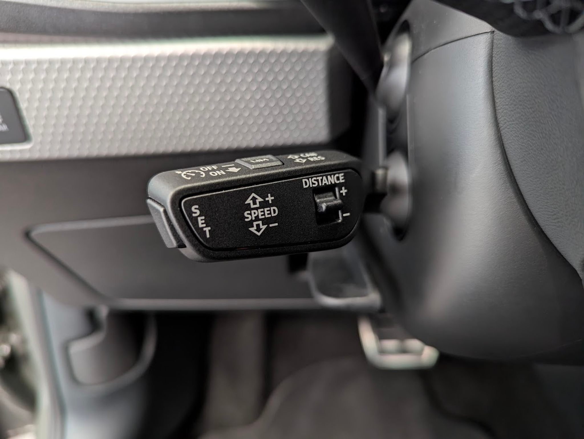 listing desktop thumbnail image 9