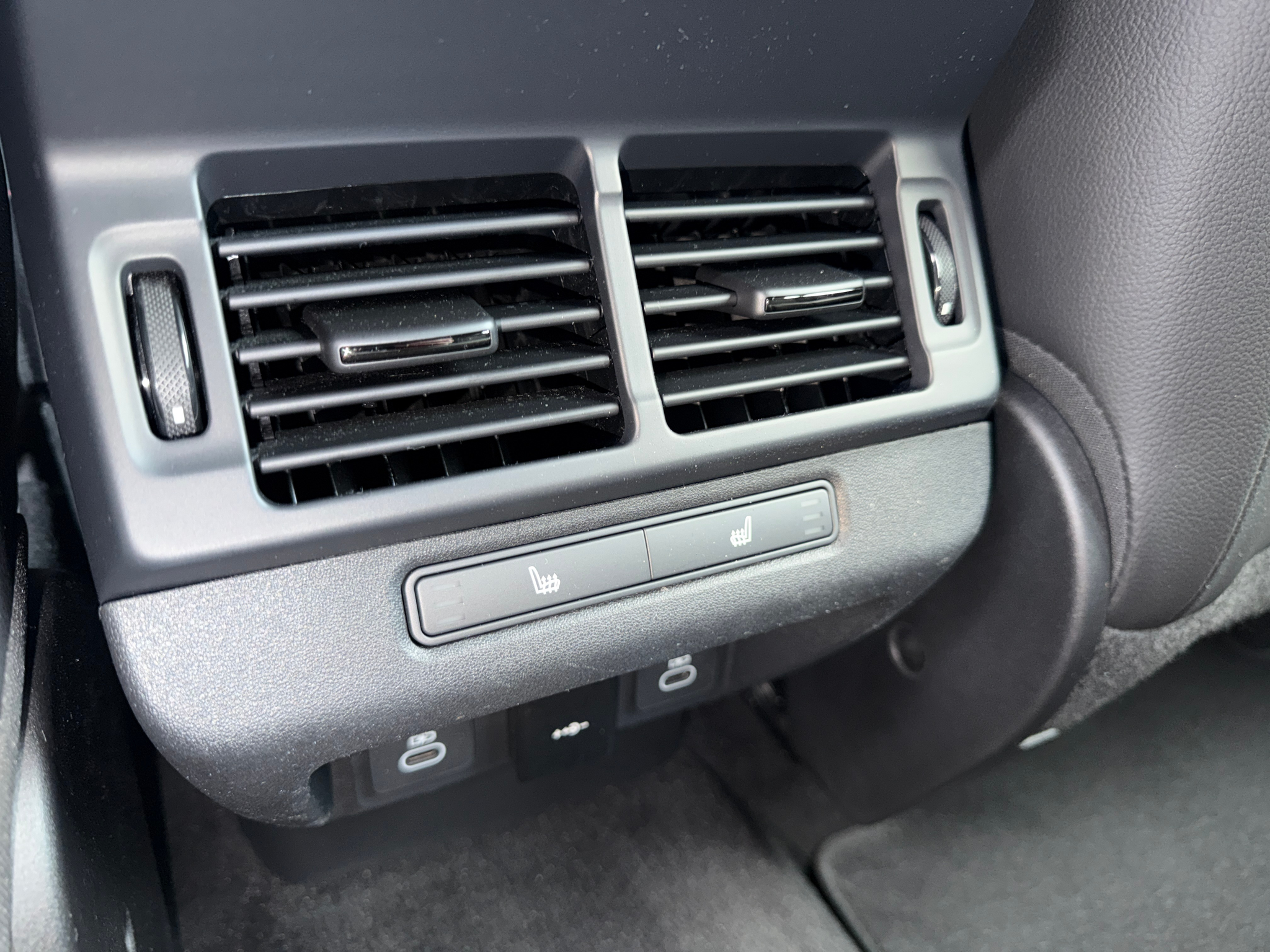 listing desktop thumbnail image 19