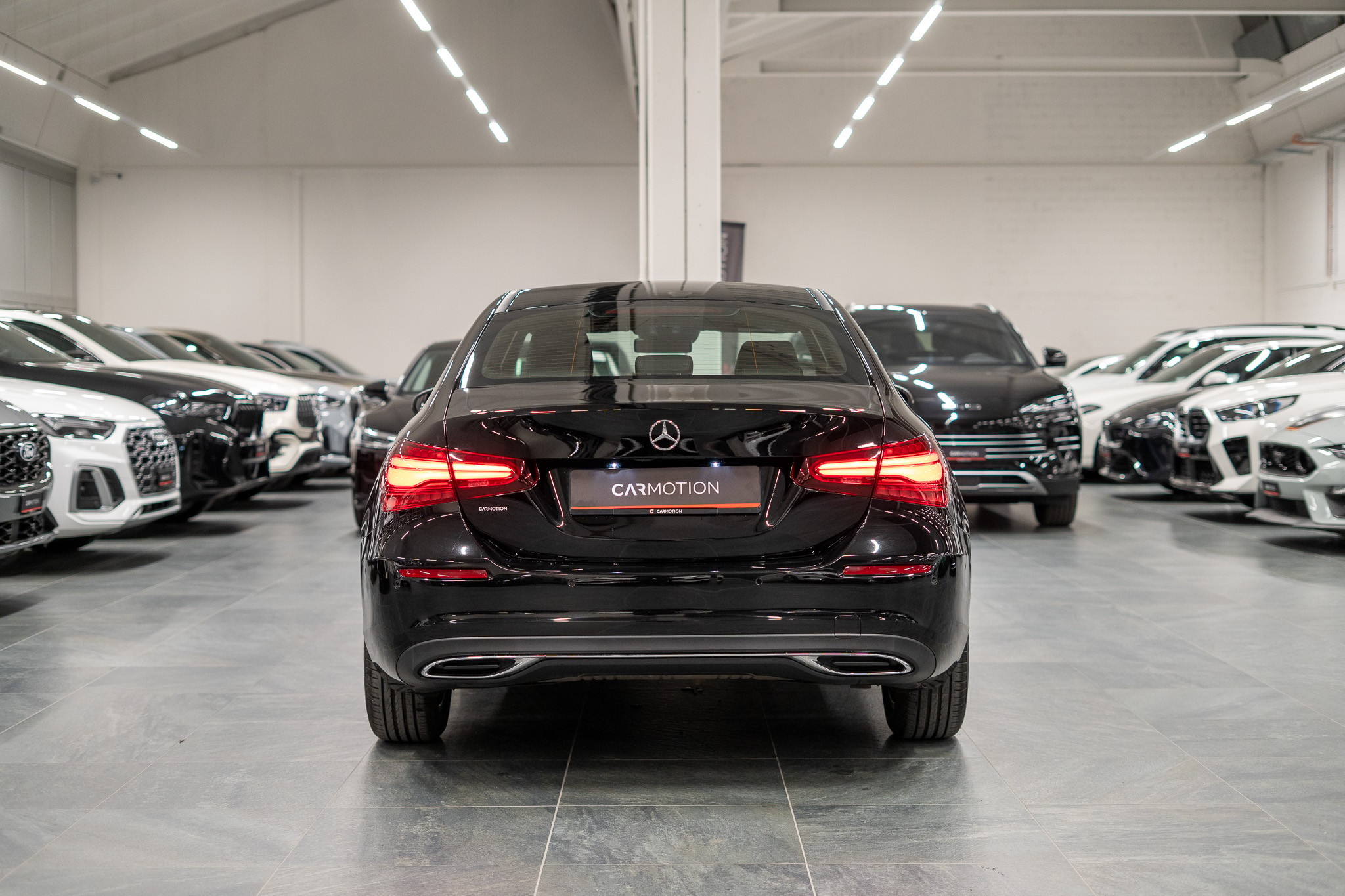 listing desktop thumbnail image 4