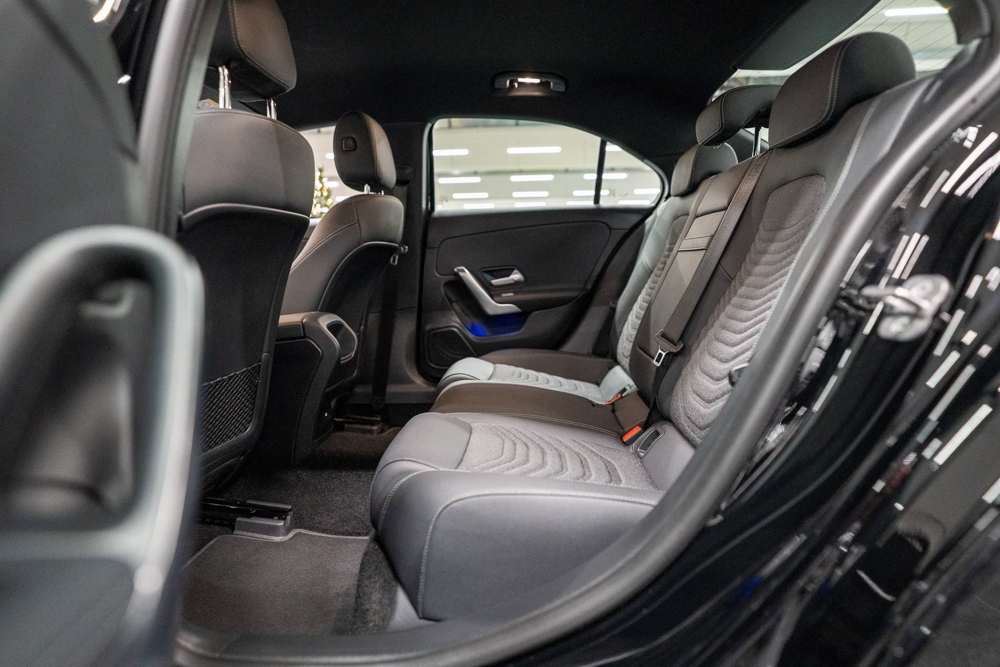 listing desktop thumbnail image 11