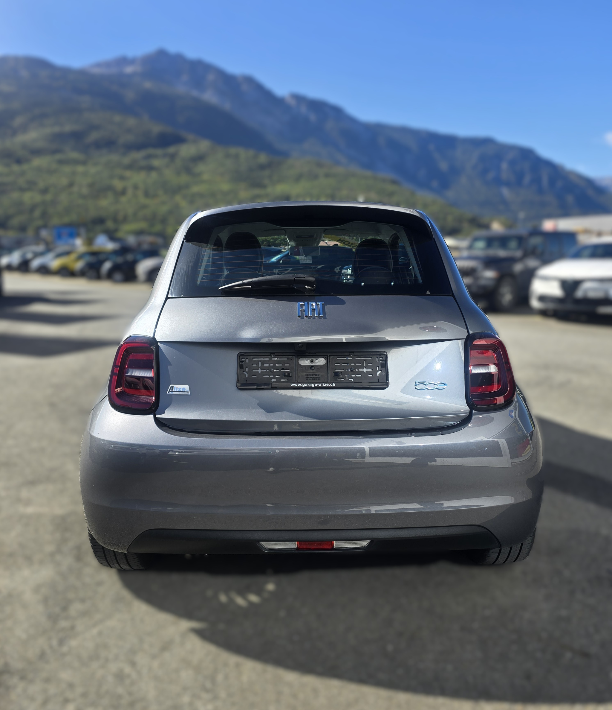 listing desktop thumbnail image 4