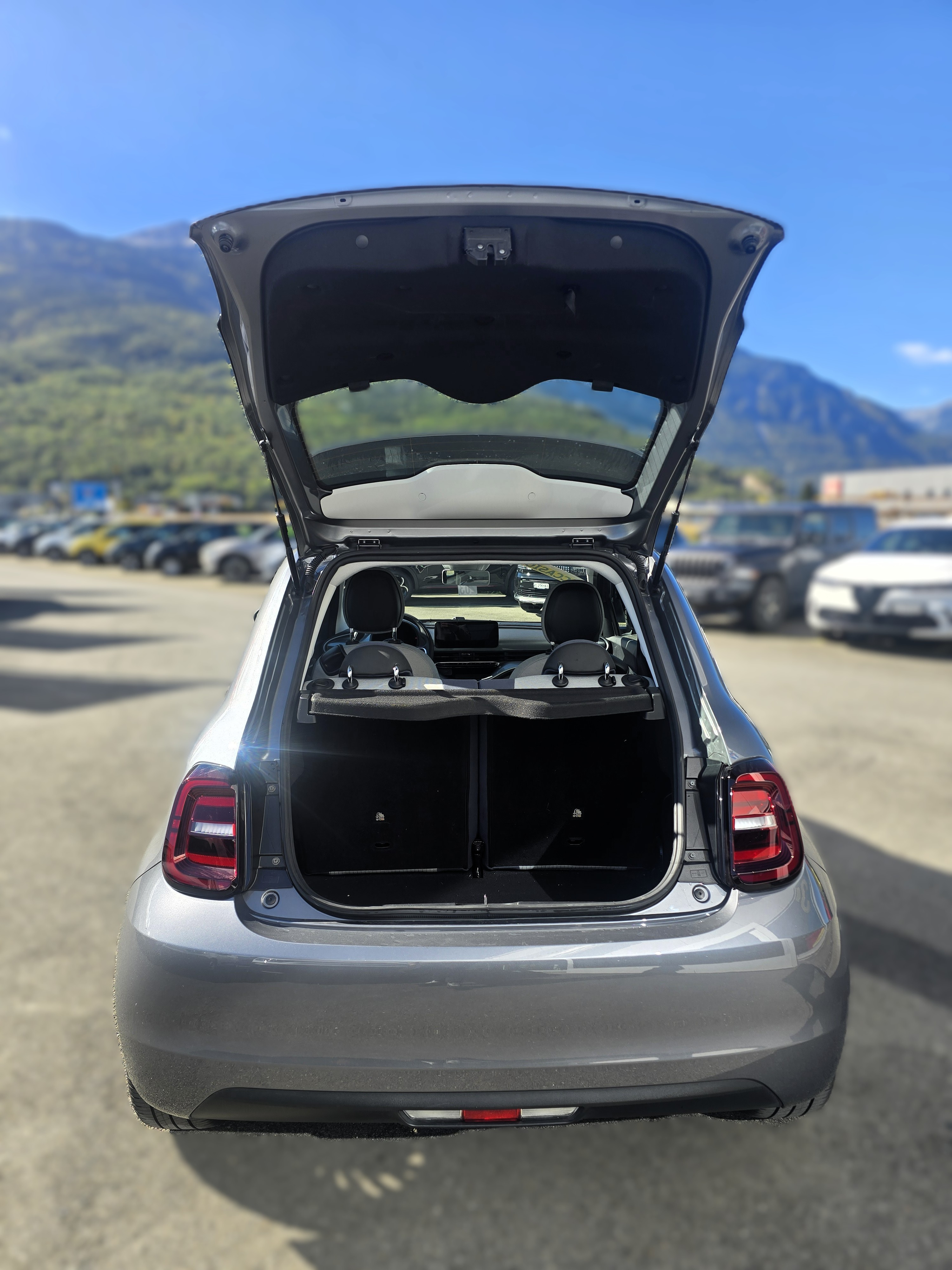 listing desktop thumbnail image 17