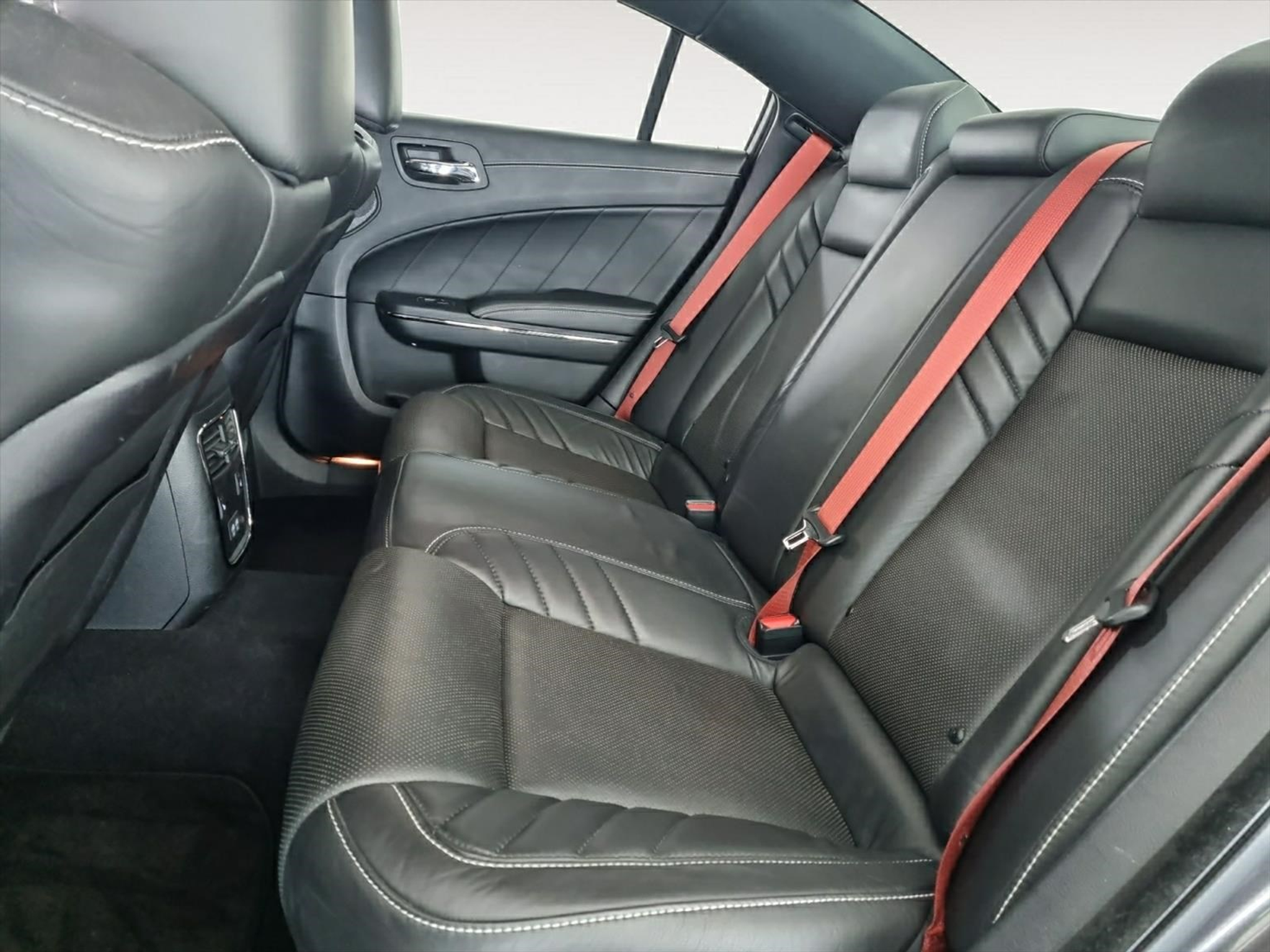 listing desktop thumbnail image 13