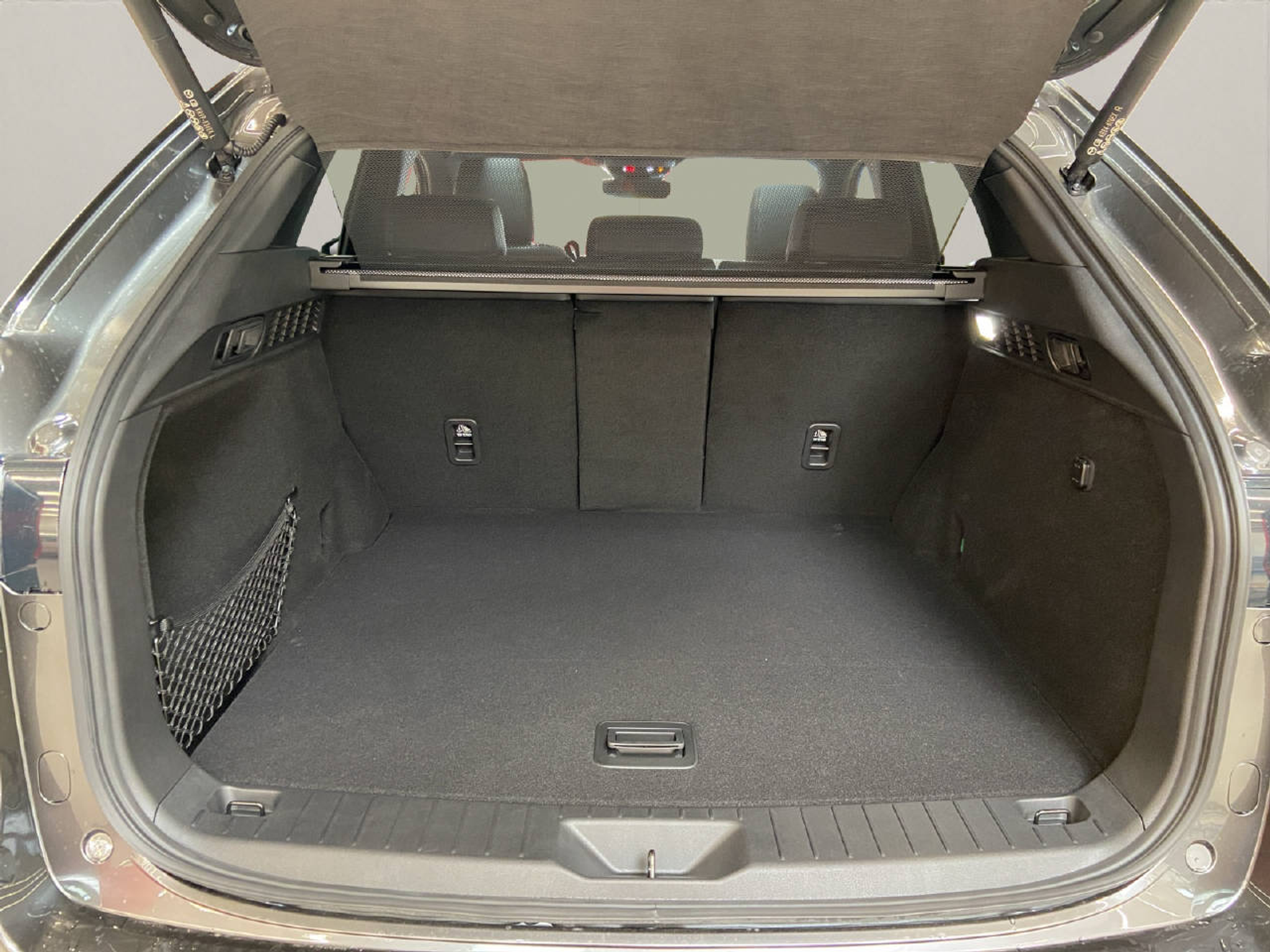 listing desktop thumbnail image 11