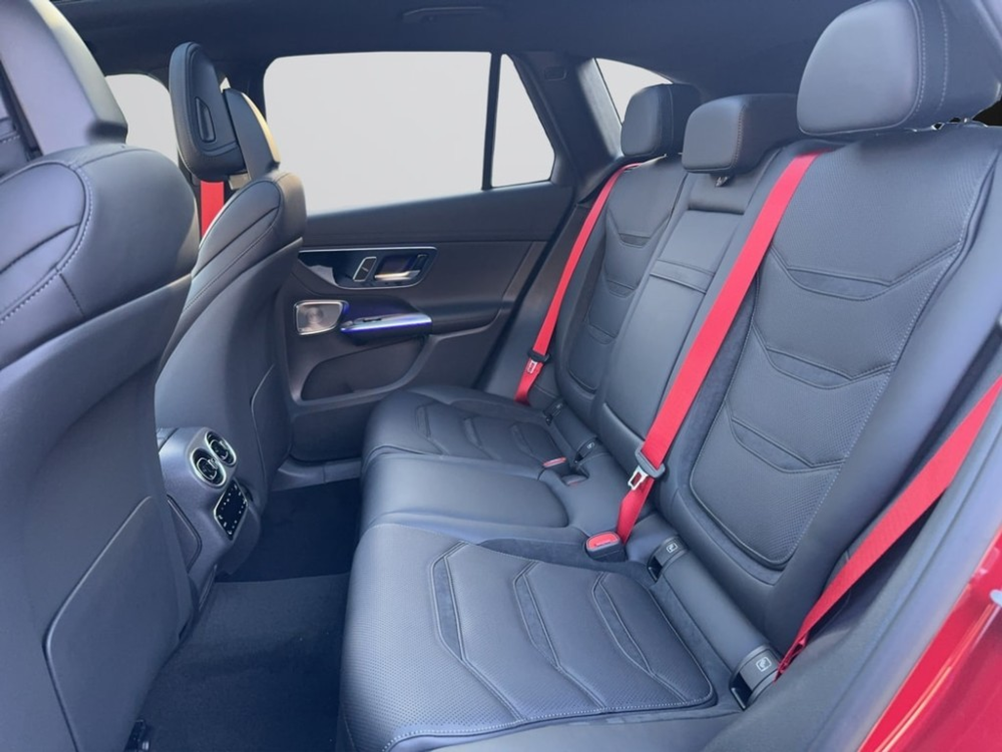 listing desktop thumbnail image 12