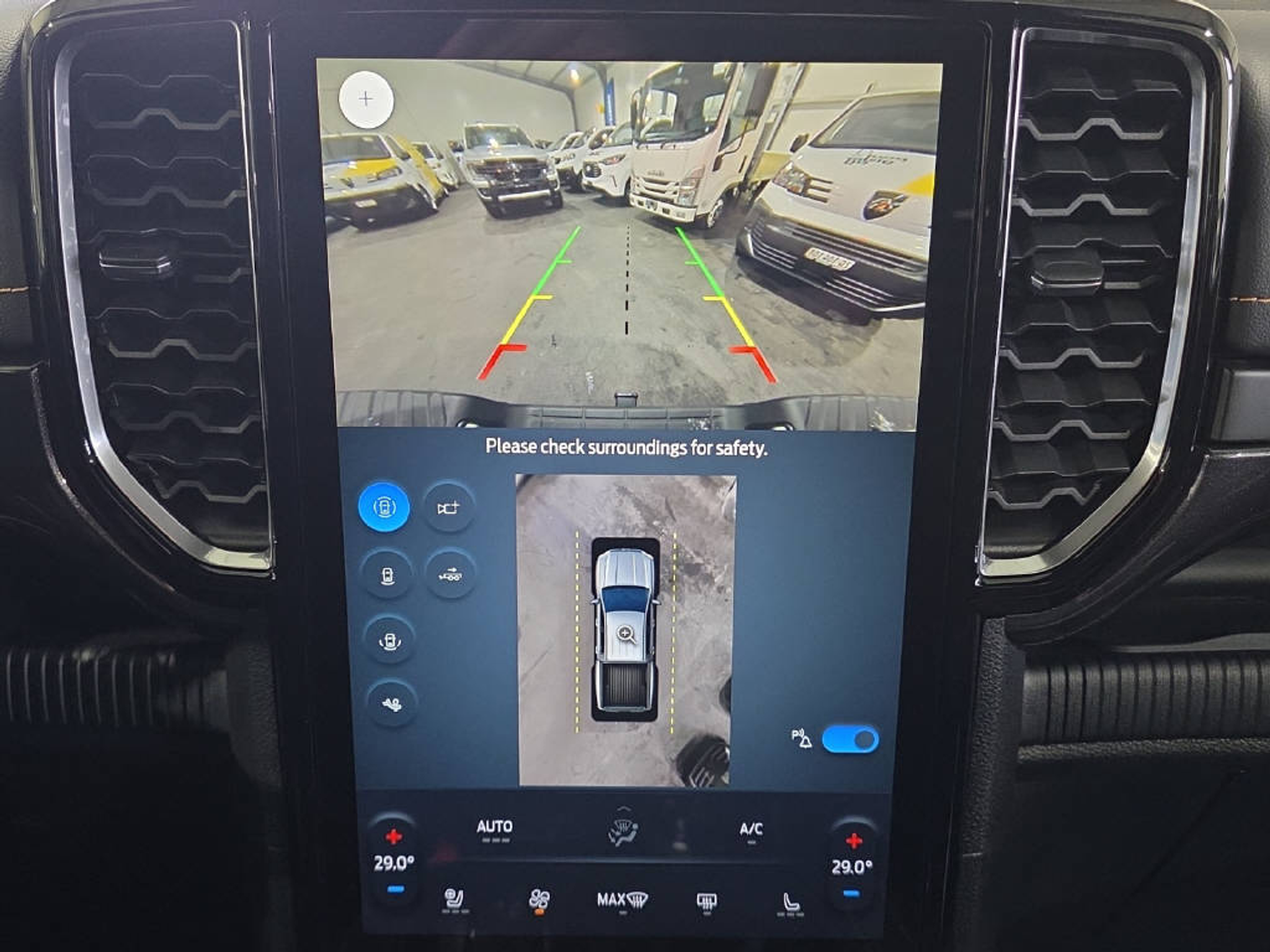 listing desktop thumbnail image 12