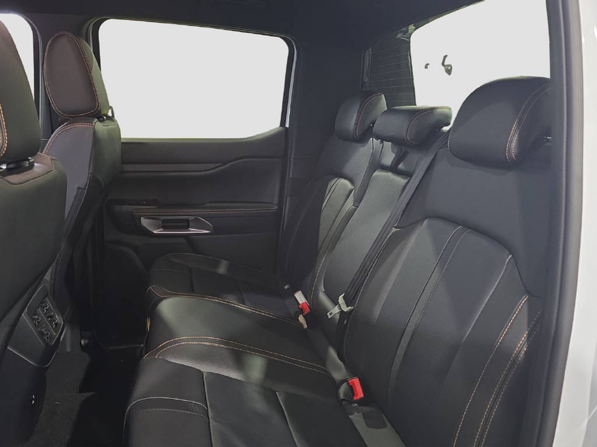 listing desktop thumbnail image 15