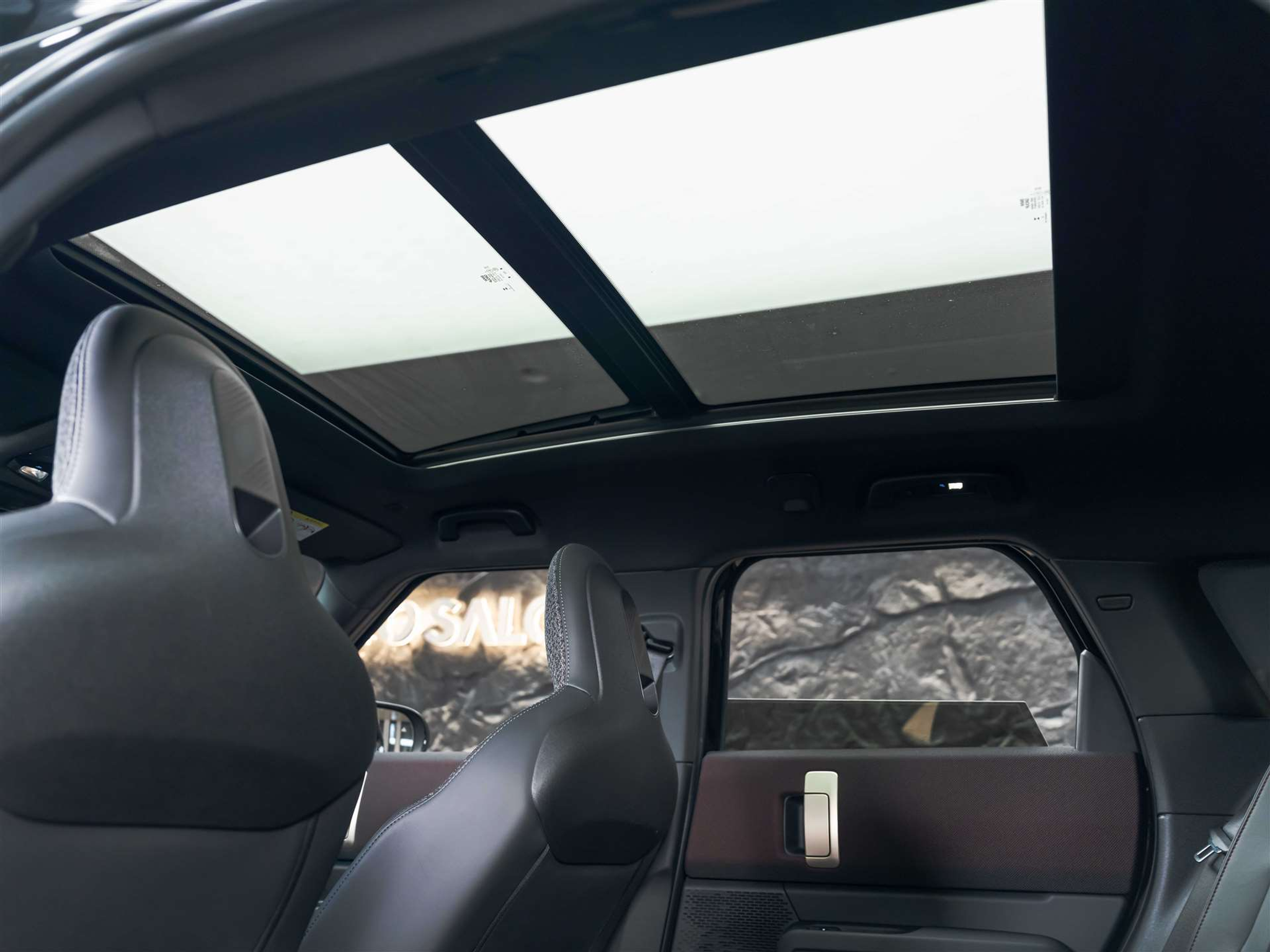 listing desktop thumbnail image 15