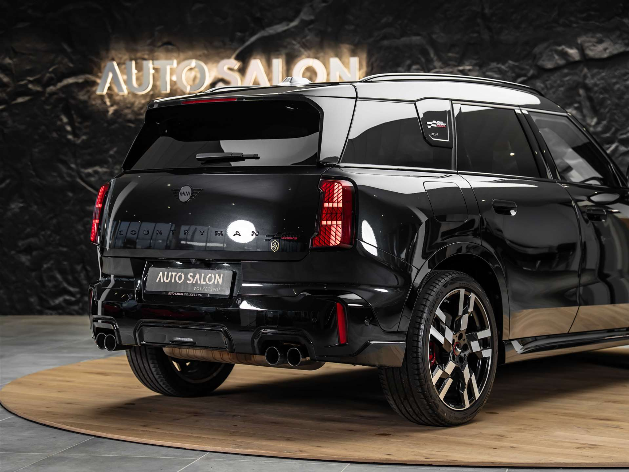 listing desktop thumbnail image 23