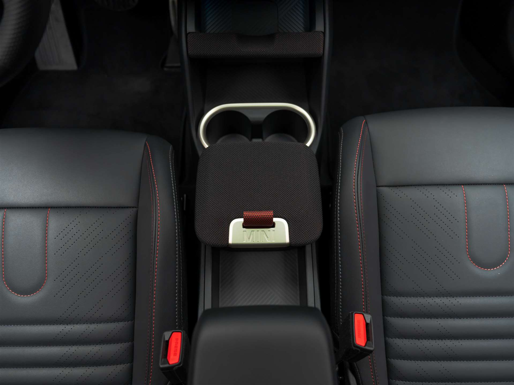 listing desktop thumbnail image 35