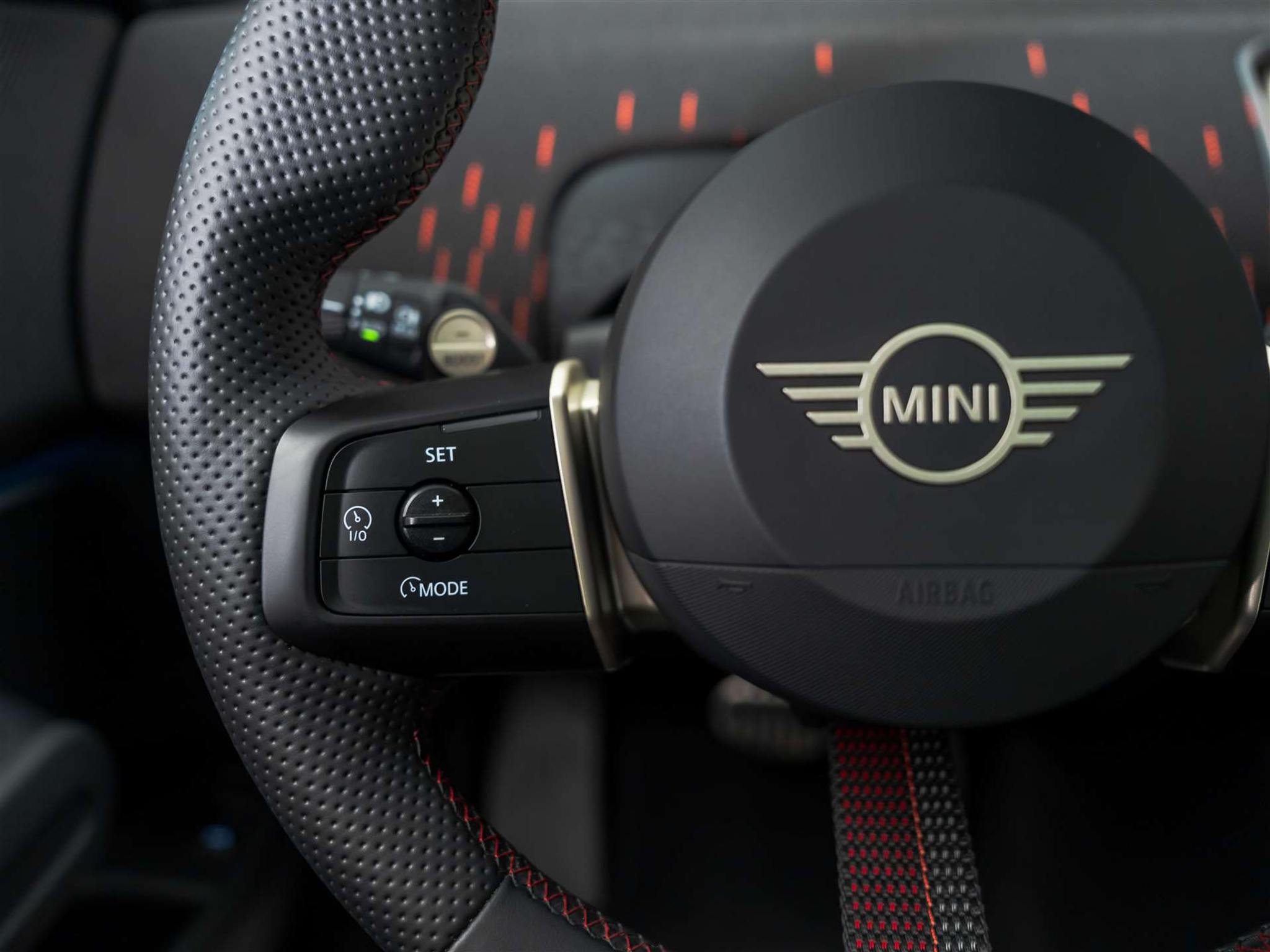 listing desktop thumbnail image 30