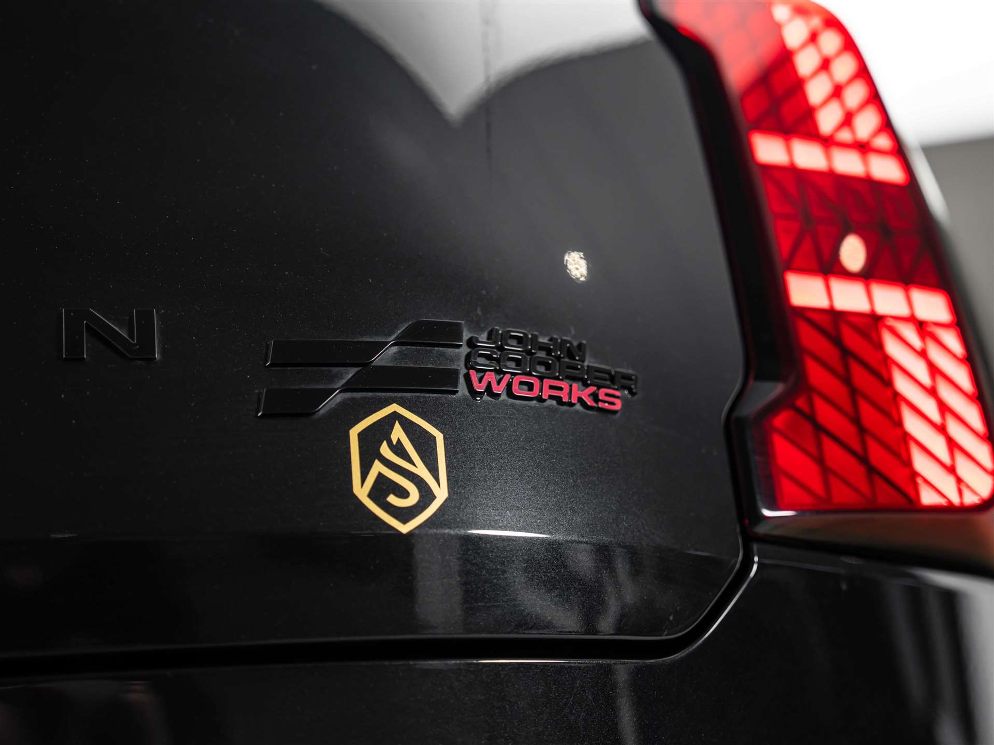 listing desktop thumbnail image 22