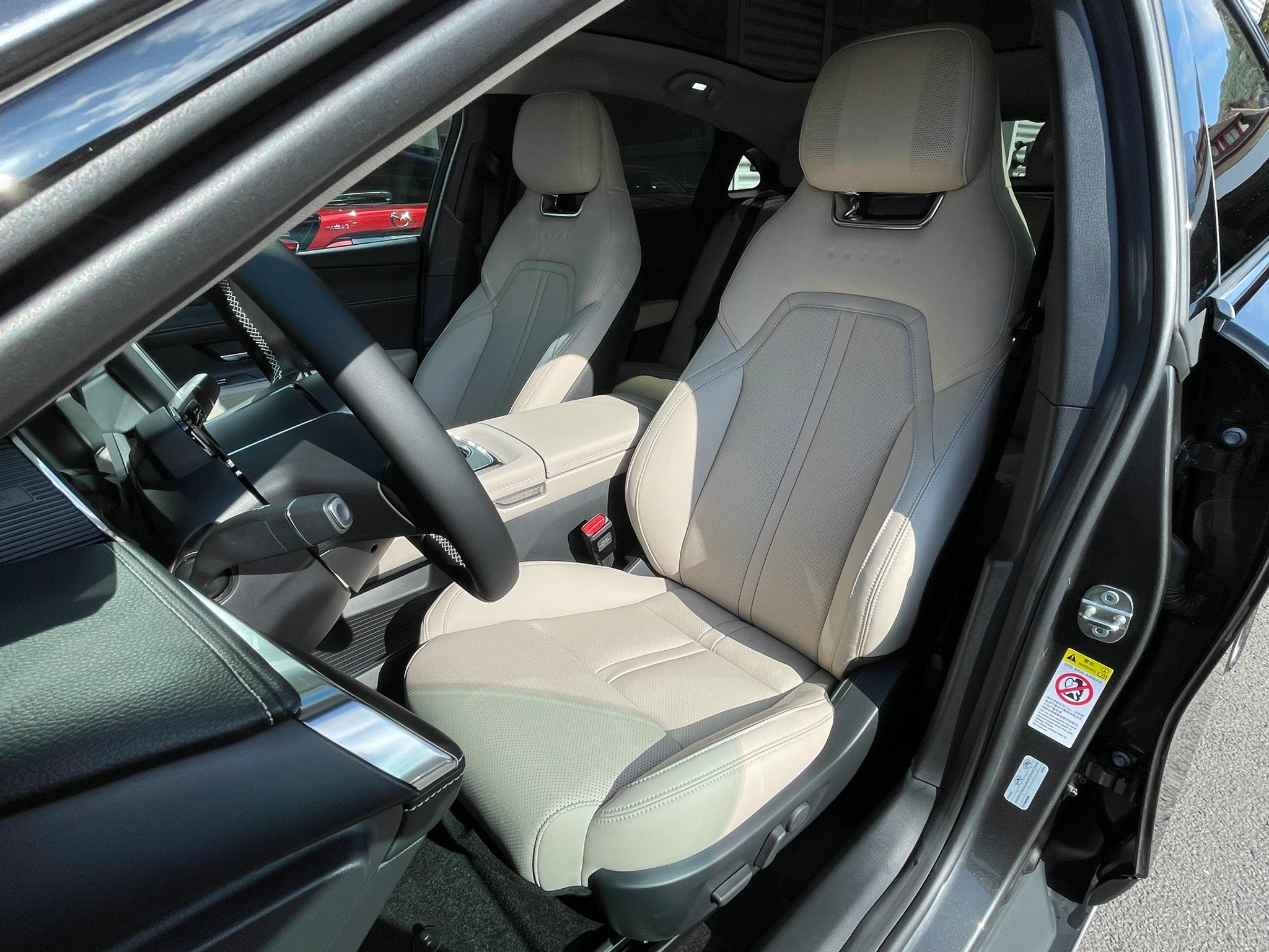 listing desktop thumbnail image 8