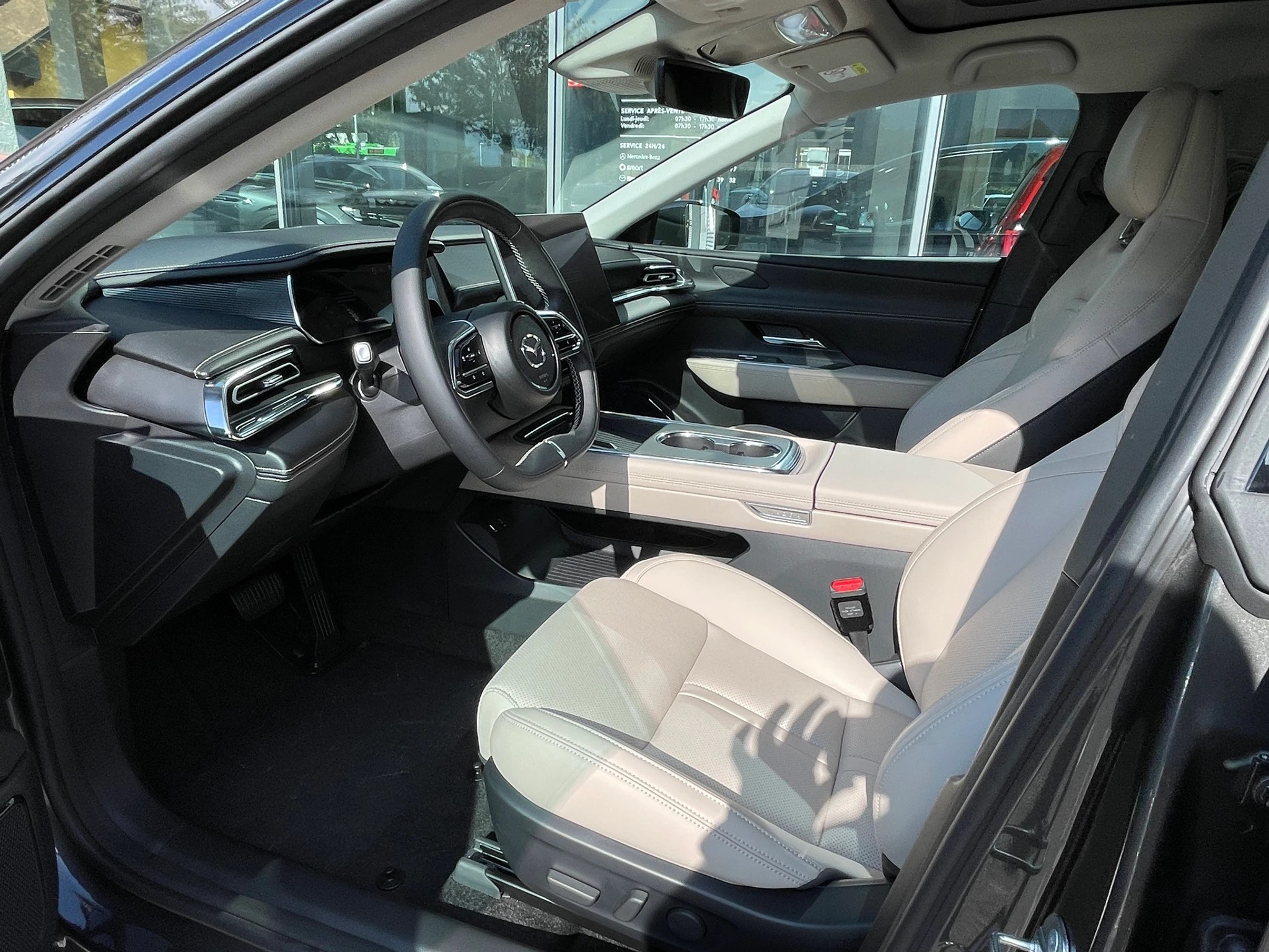 listing desktop thumbnail image 6