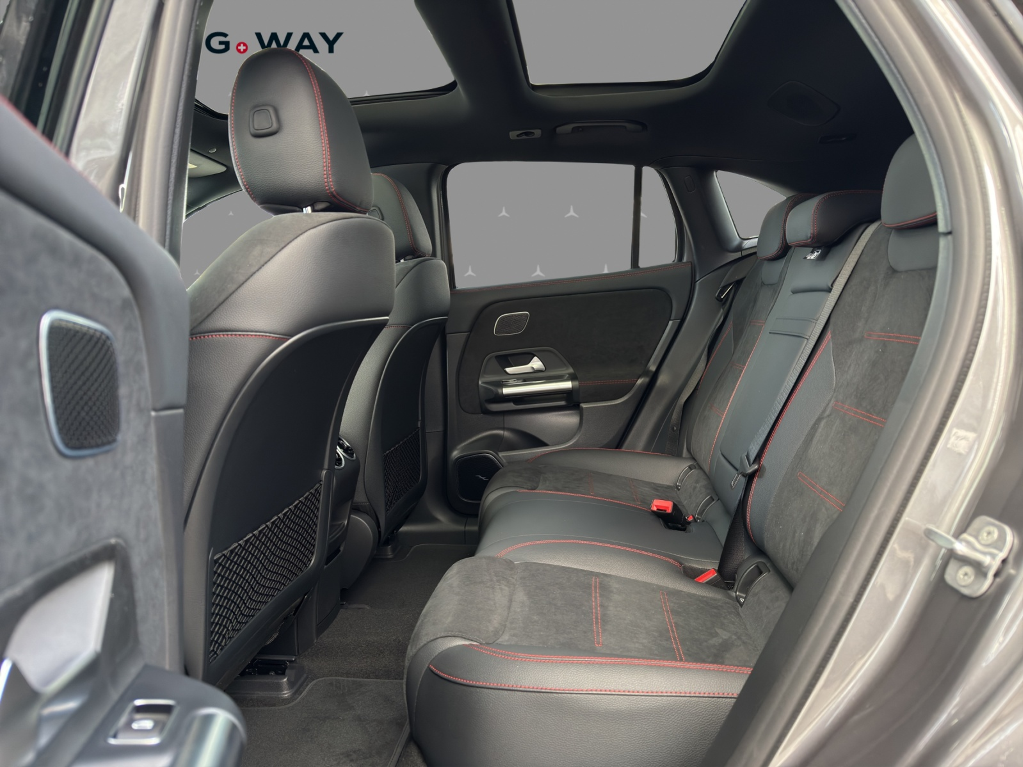 listing desktop thumbnail image 15