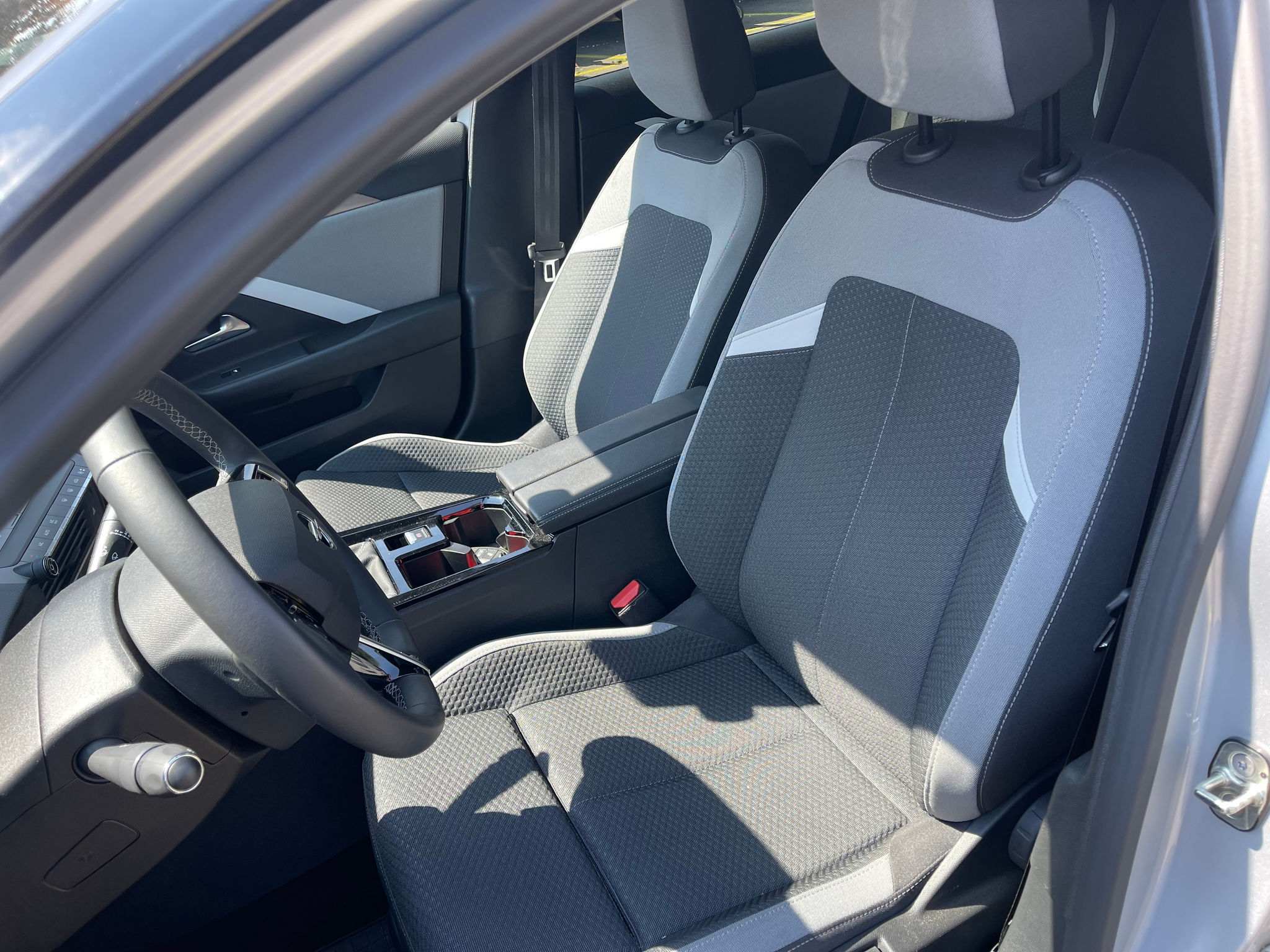 listing desktop thumbnail image 6